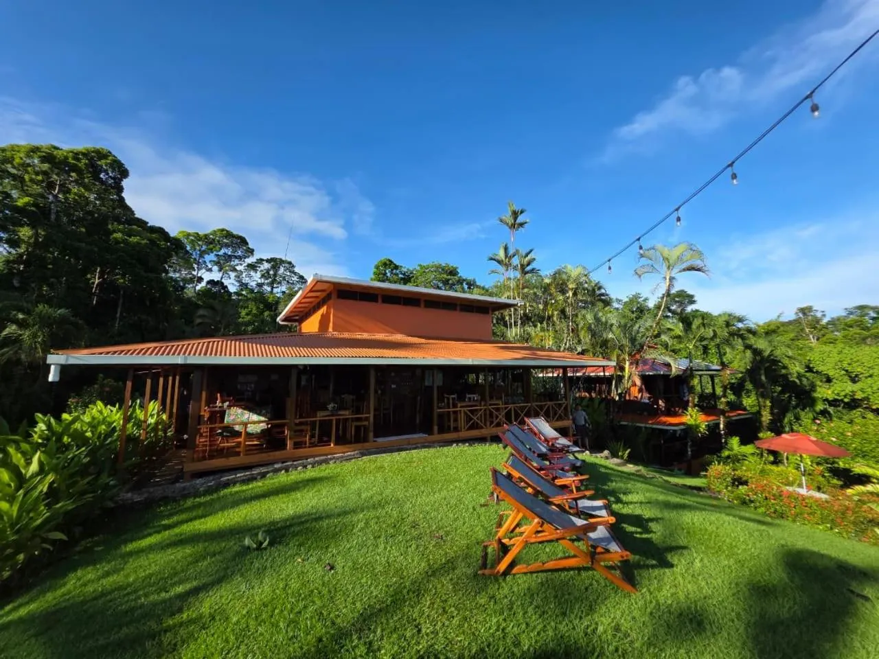 Restaurant/places to eat in Las Caletas Lodge