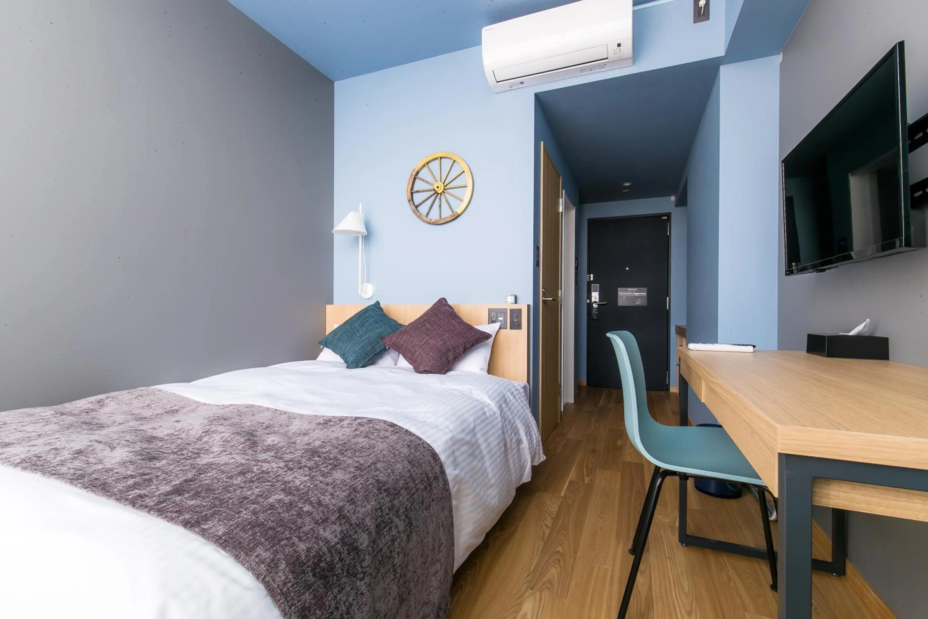 Photo of the whole room, Bed in Spa & Hotel Suishun Matsuiyamate