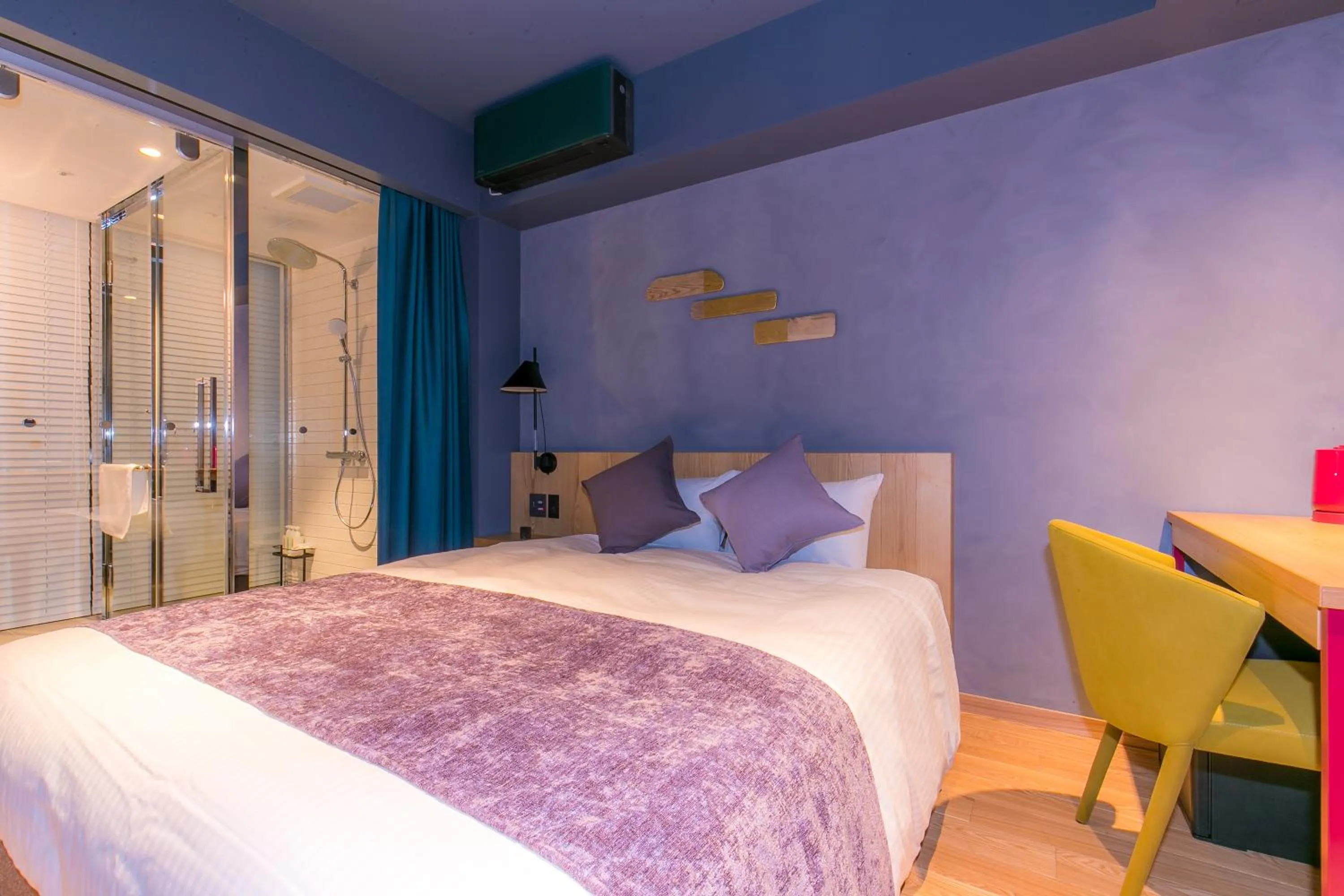 Photo of the whole room, Bed in Spa & Hotel Suishun Matsuiyamate