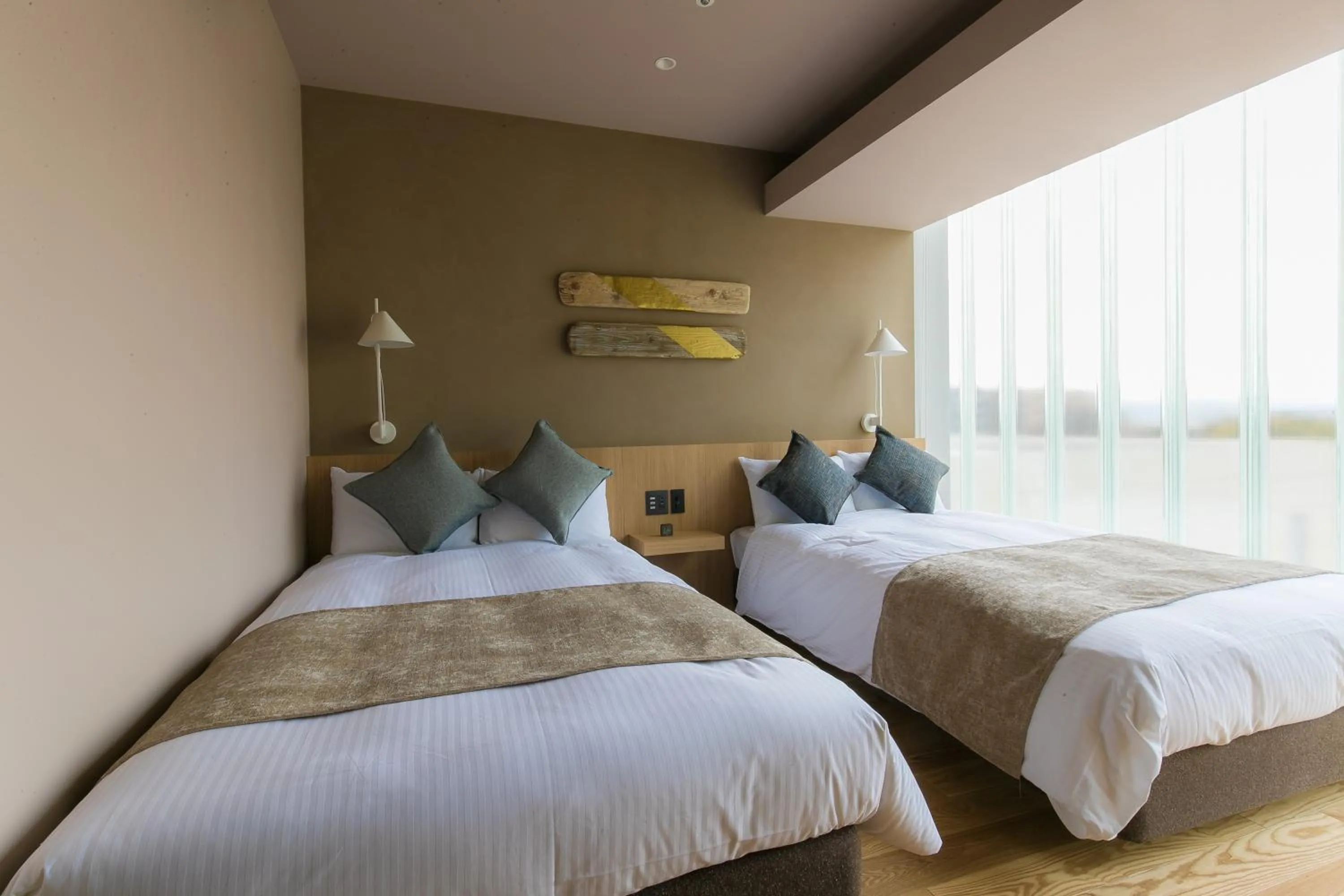 Photo of the whole room, Bed in Spa & Hotel Suishun Matsuiyamate