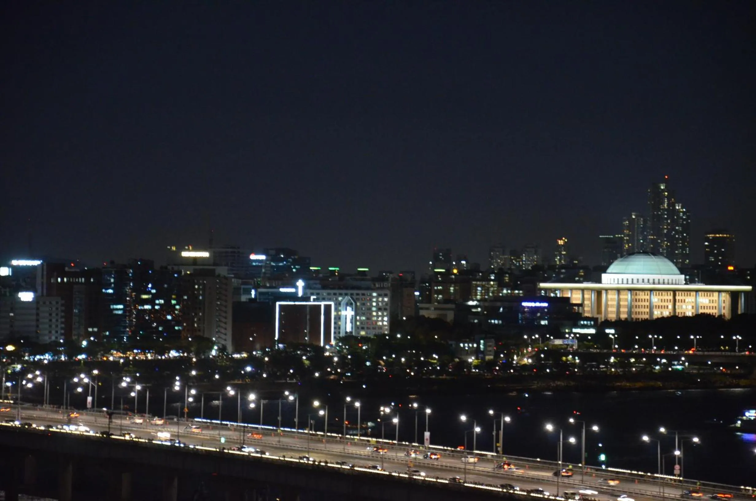 River view in Han River Residence & Guesthouse
