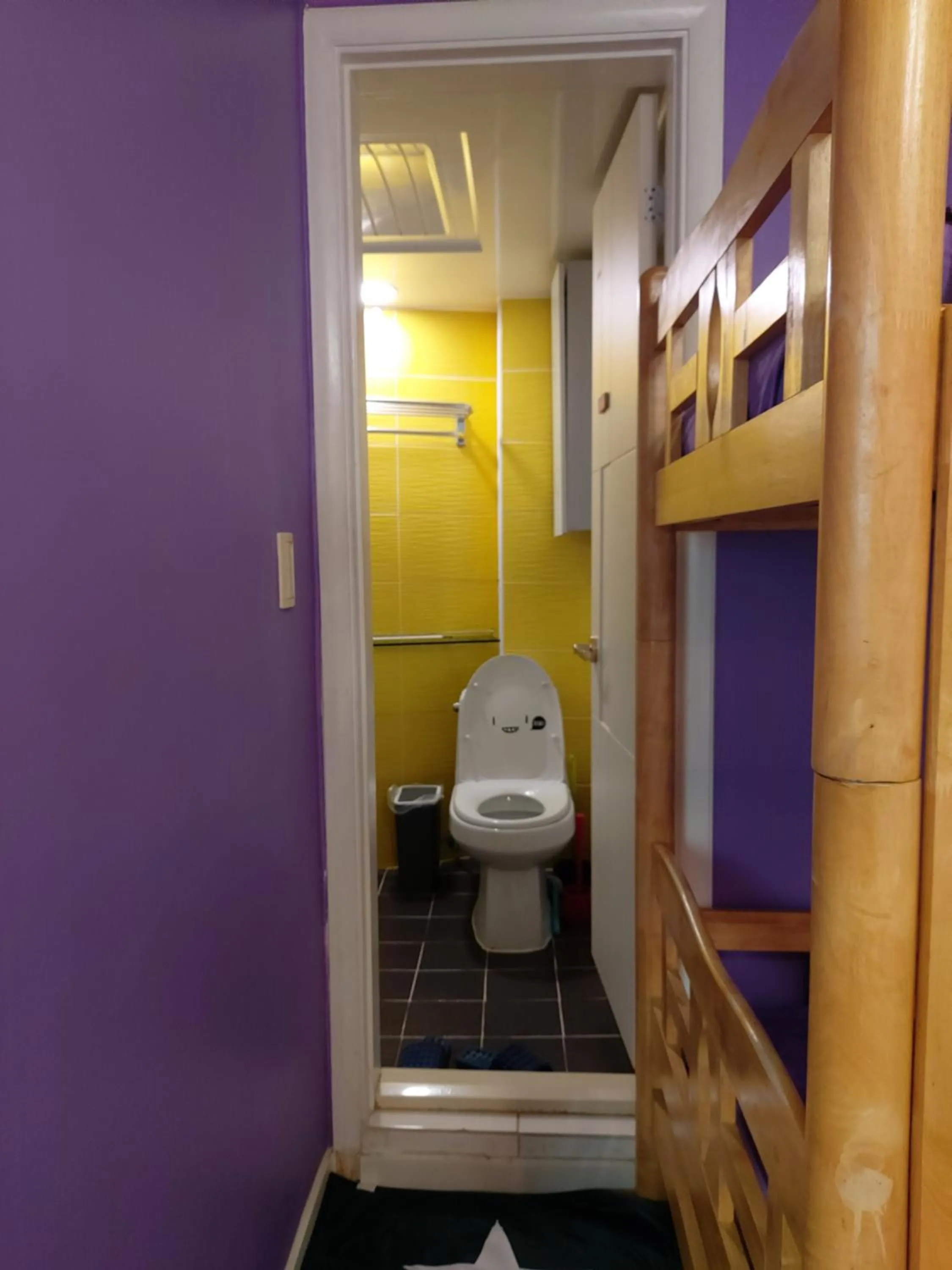 Han River Residence & Guesthouse