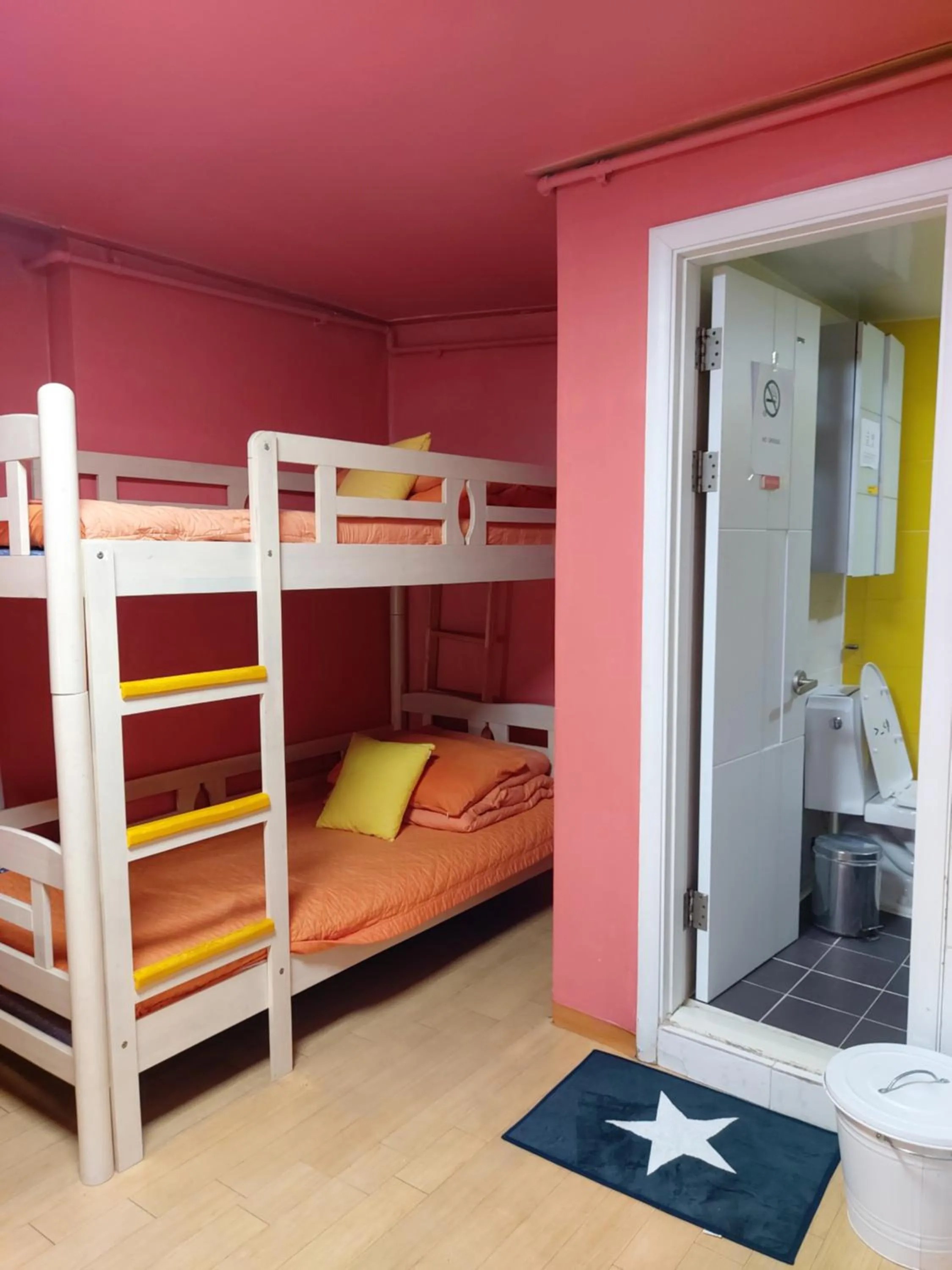 Bed in Han River Residence & Guesthouse