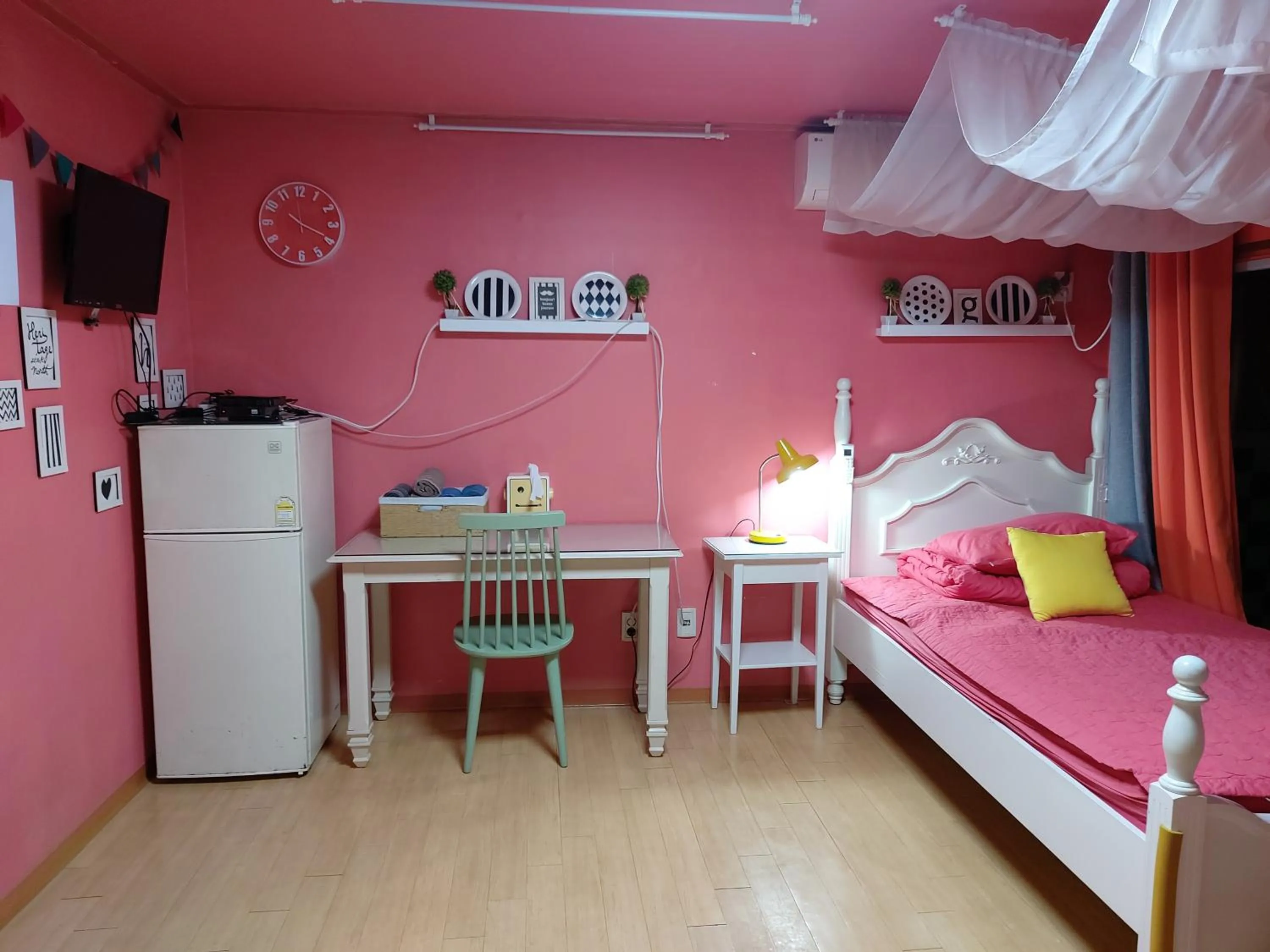 Bed in Han River Residence & Guesthouse