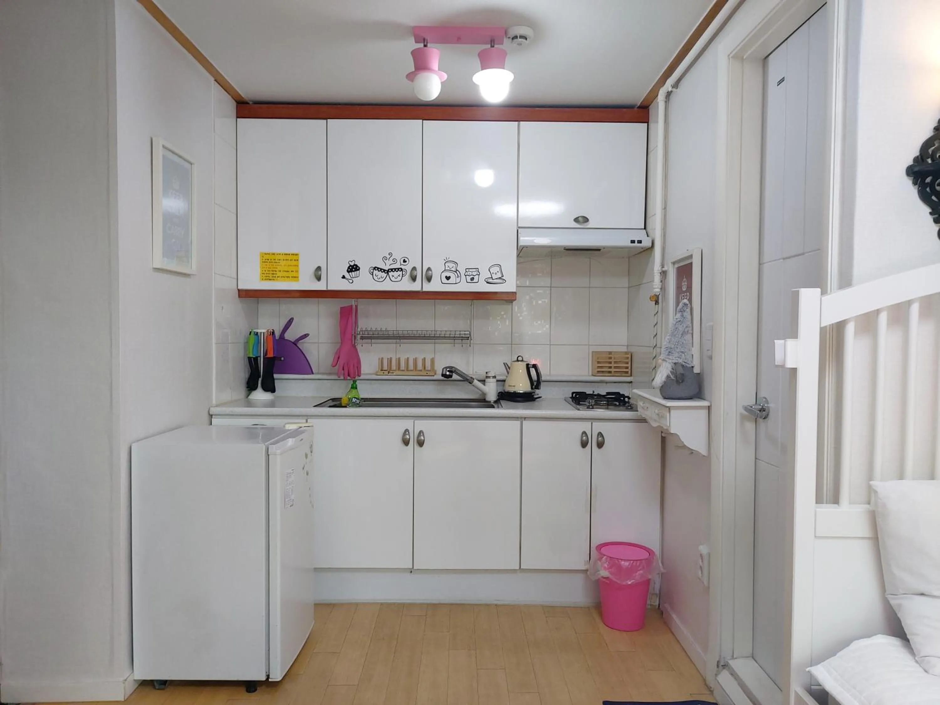 Han River Residence & Guesthouse