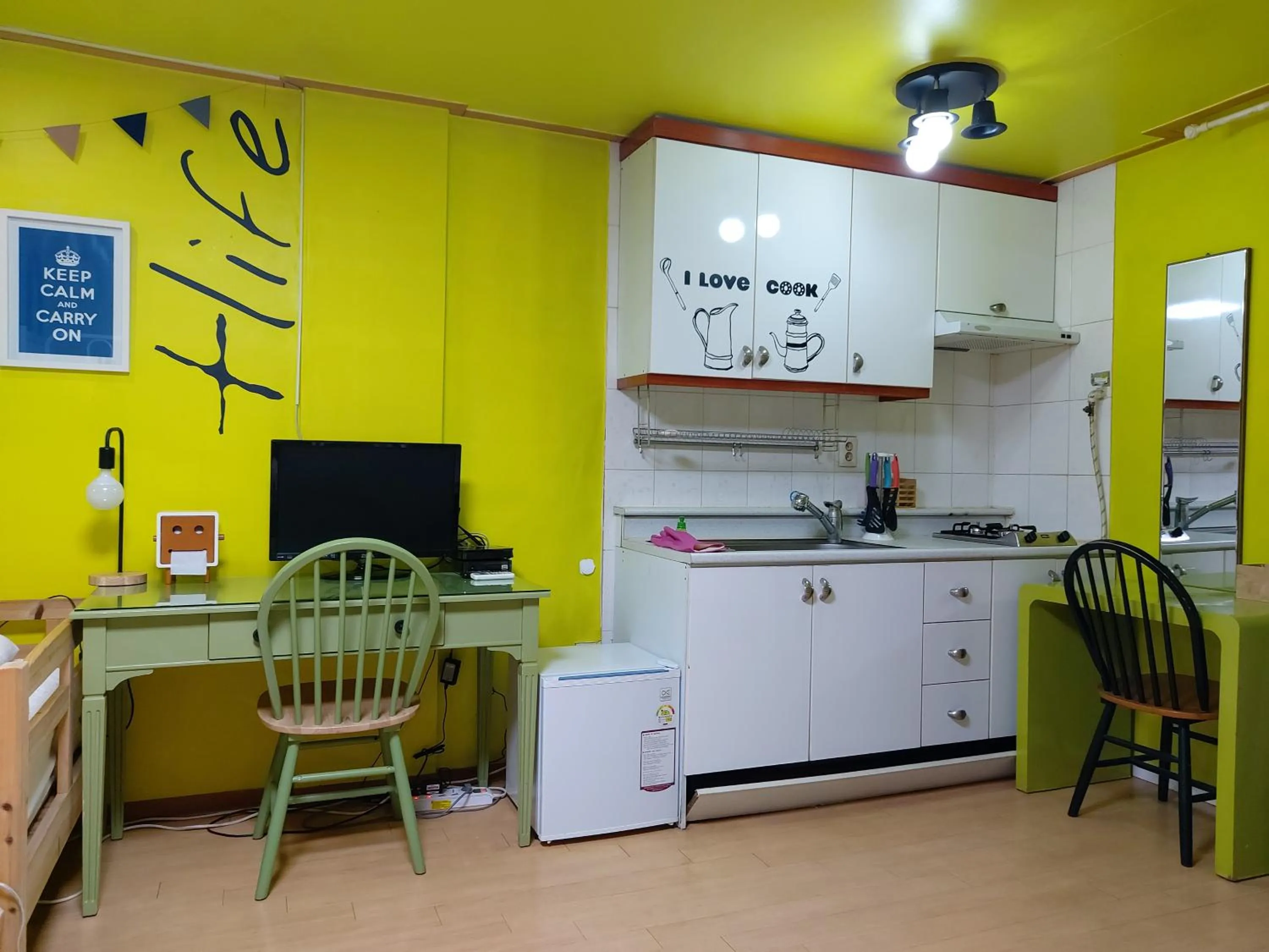 Han River Residence & Guesthouse