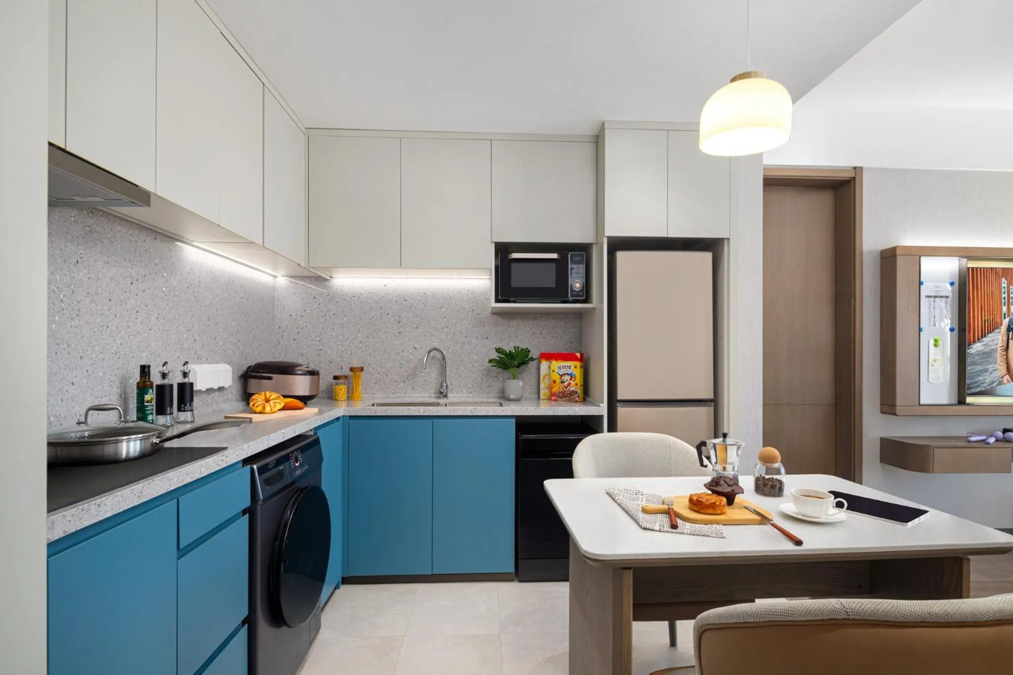 Kitchen or kitchenette in Citadines Jinqiao Building Yantai