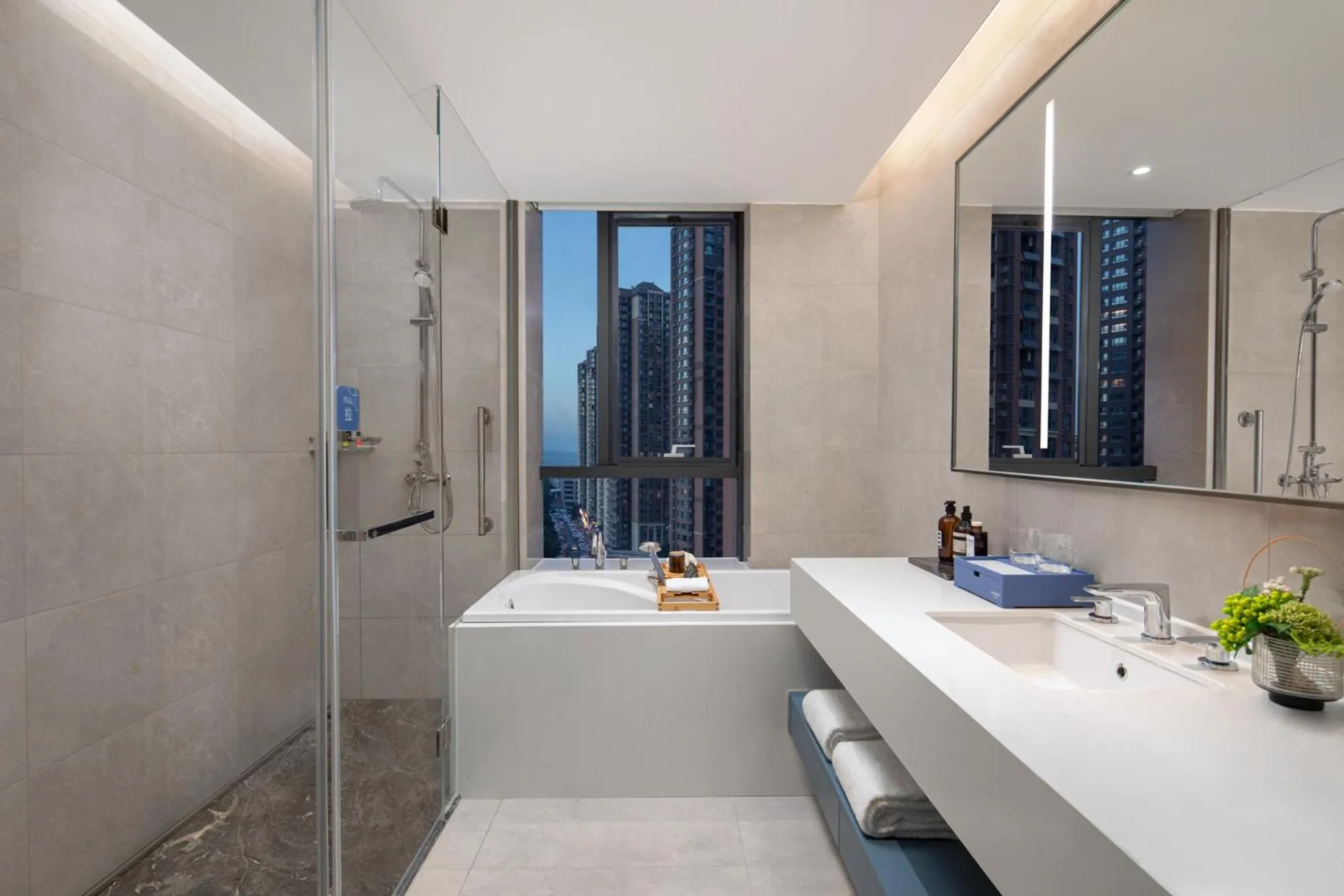Shower in Citadines Jinqiao Building Yantai