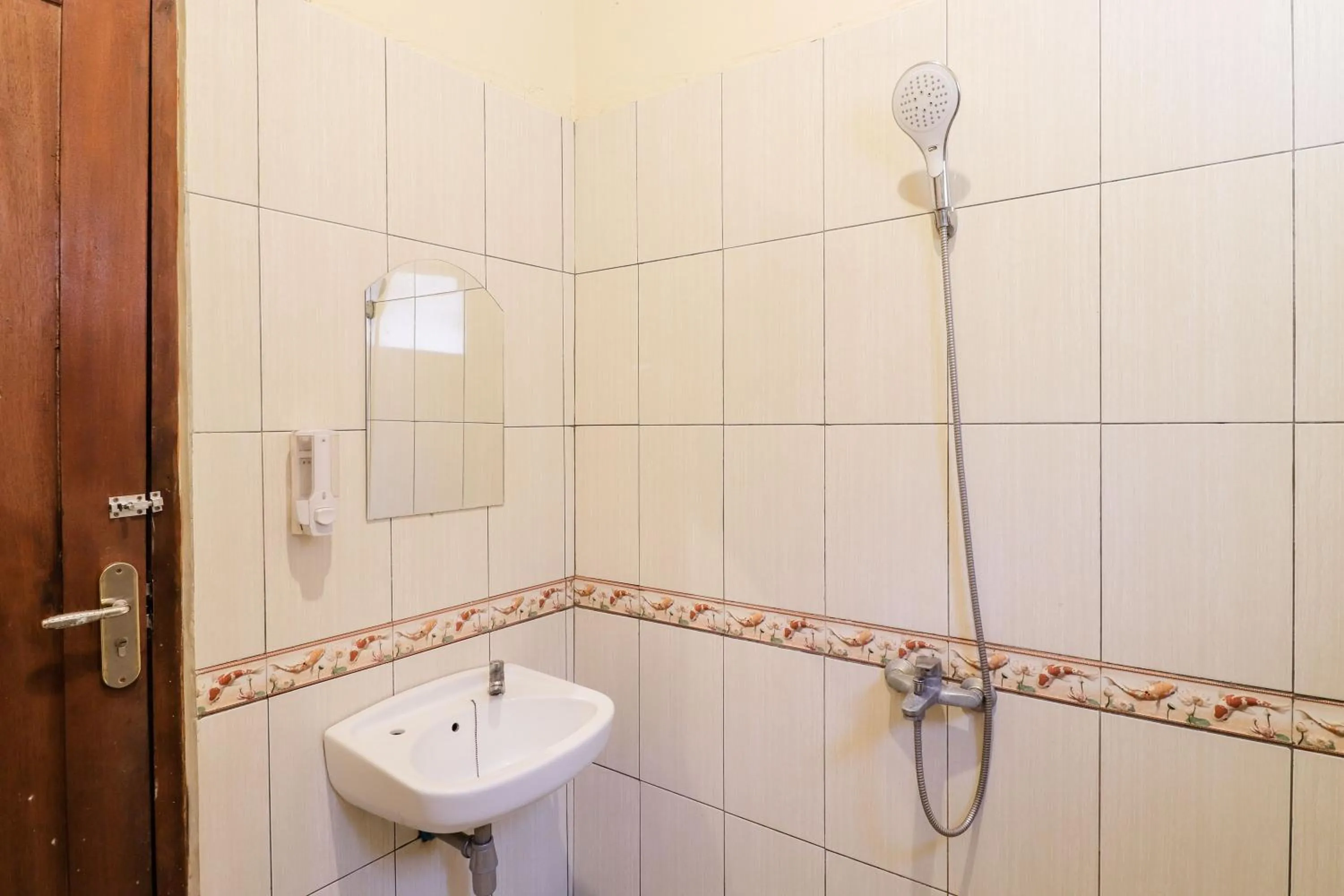 Bathroom in Hotel Ndalem Ayem Syariah