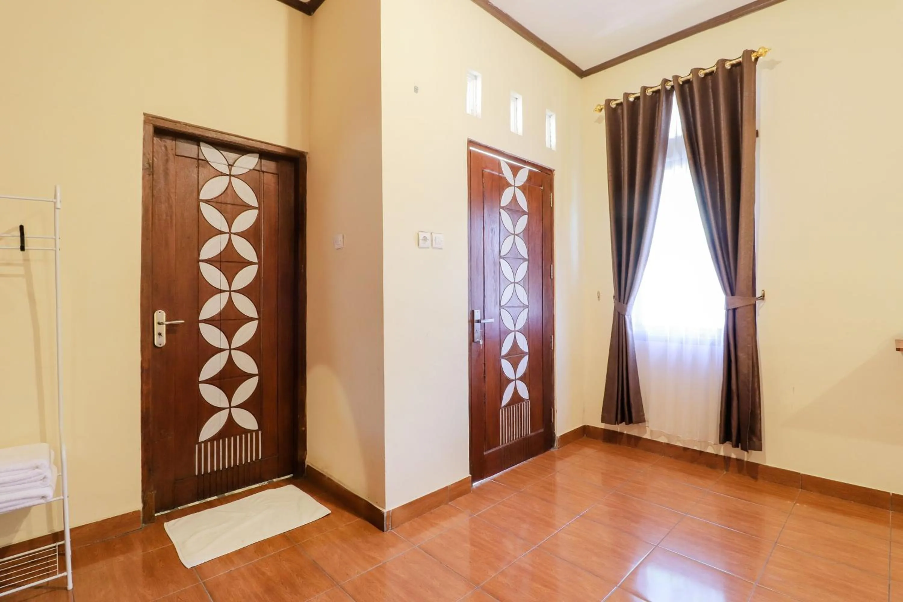 Bedroom in Hotel Ndalem Ayem Syariah