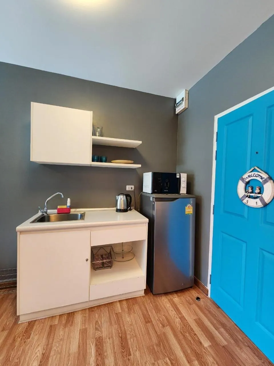 Kitchen or kitchenette in The Trust Condo by the Sea