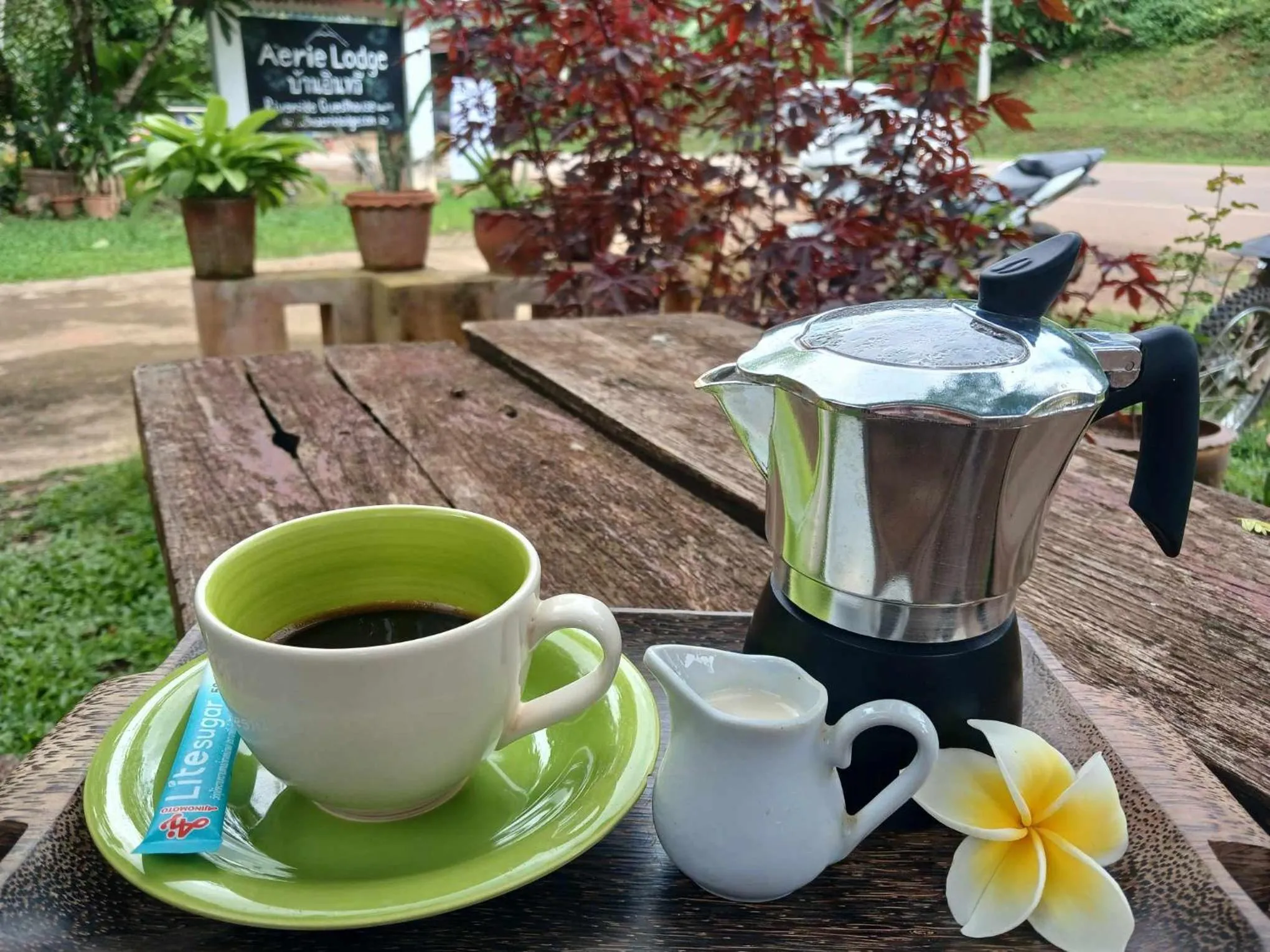 Restaurant/places to eat in Soppong River Inn