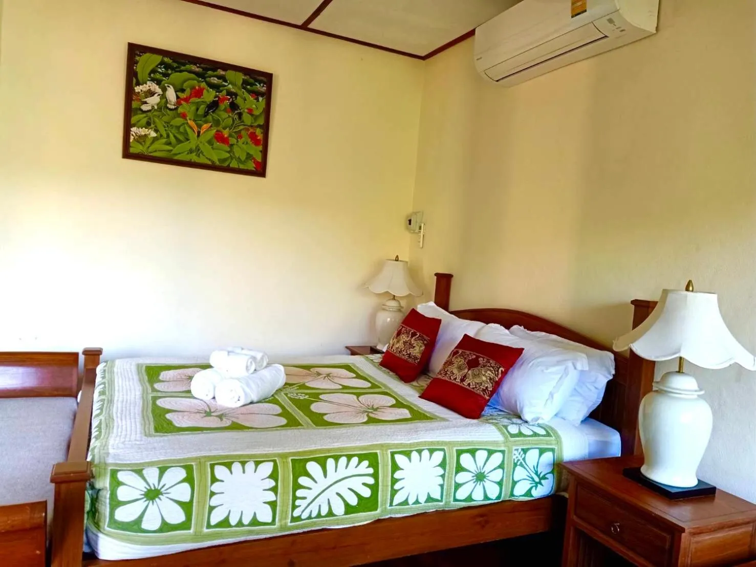 Bed in Soppong River Inn