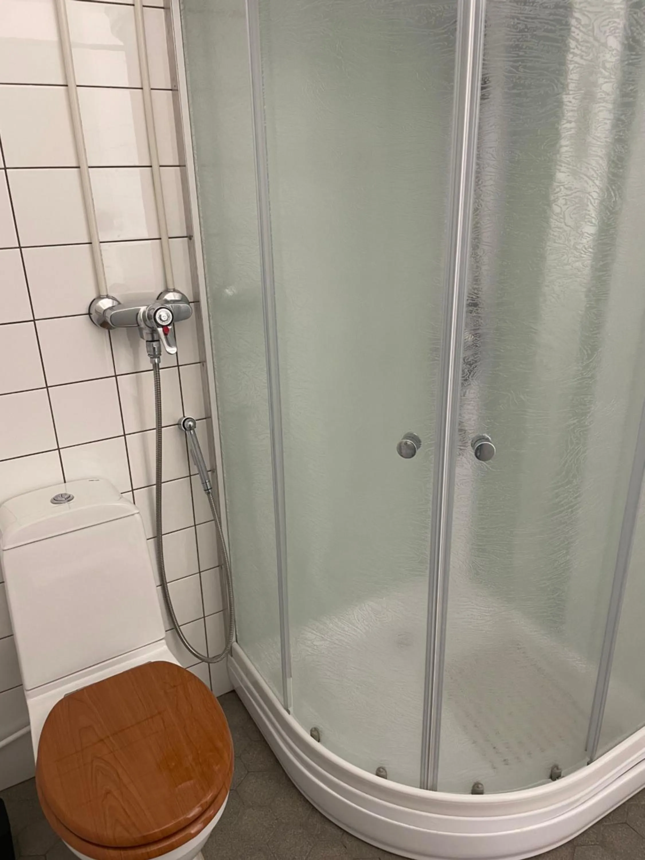 Shower in Hotel Ilomantsi North Star