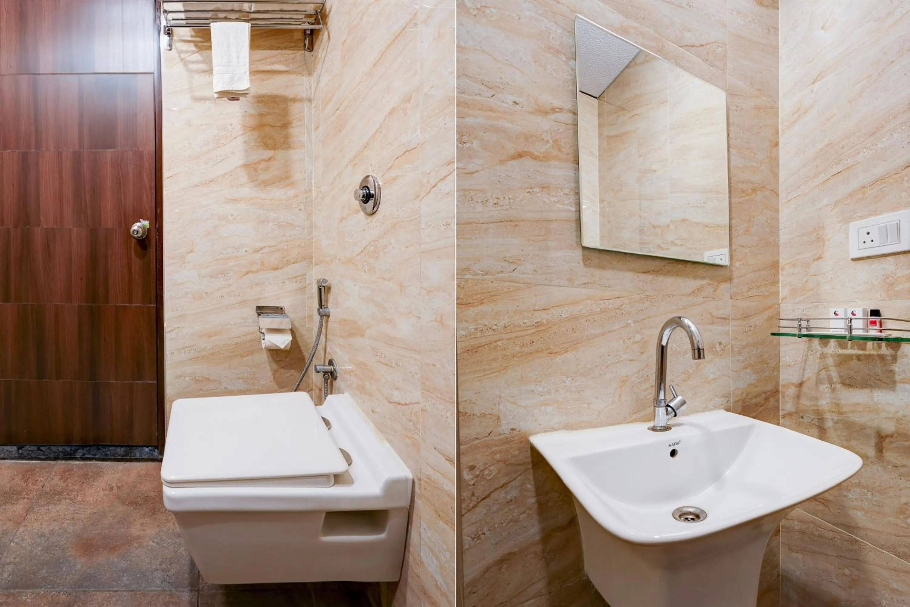 Bathroom in Super Townhouse Oak Mahadevapura Opposite Phoenix Mall Formerly Grand Wilton Inn