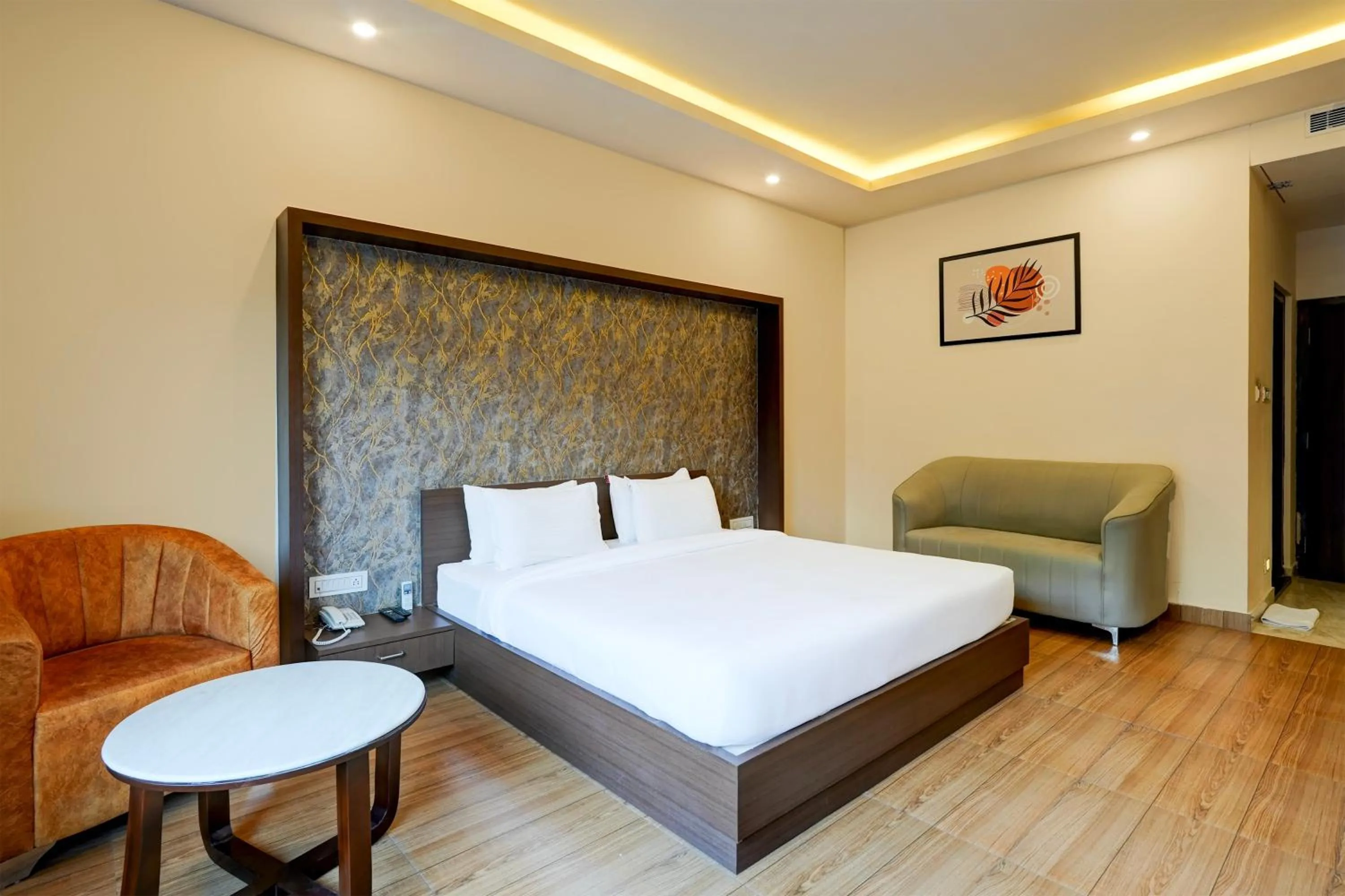 Bedroom, Bed in Super Townhouse Oak Mahadevapura Opposite Phoenix Mall Formerly Grand Wilton Inn