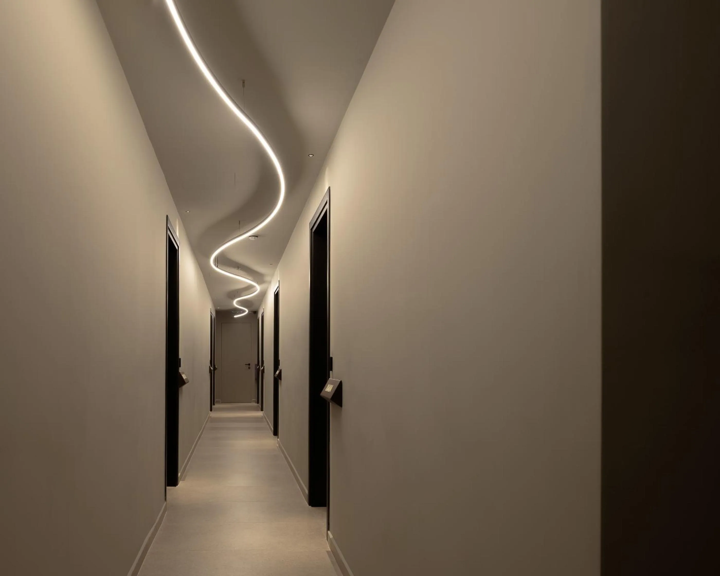 Decorative detail in Pleiades Urban Stay by Semavί