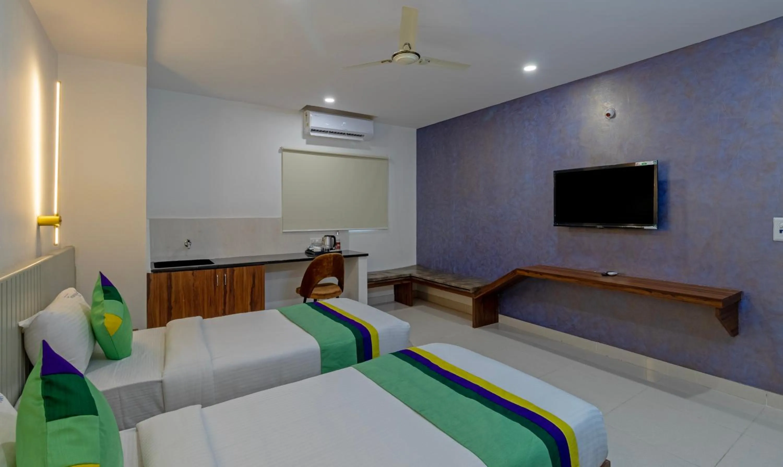 Bedroom, Bed in Treebo Raghavendra Tranquil Inn Bellandur