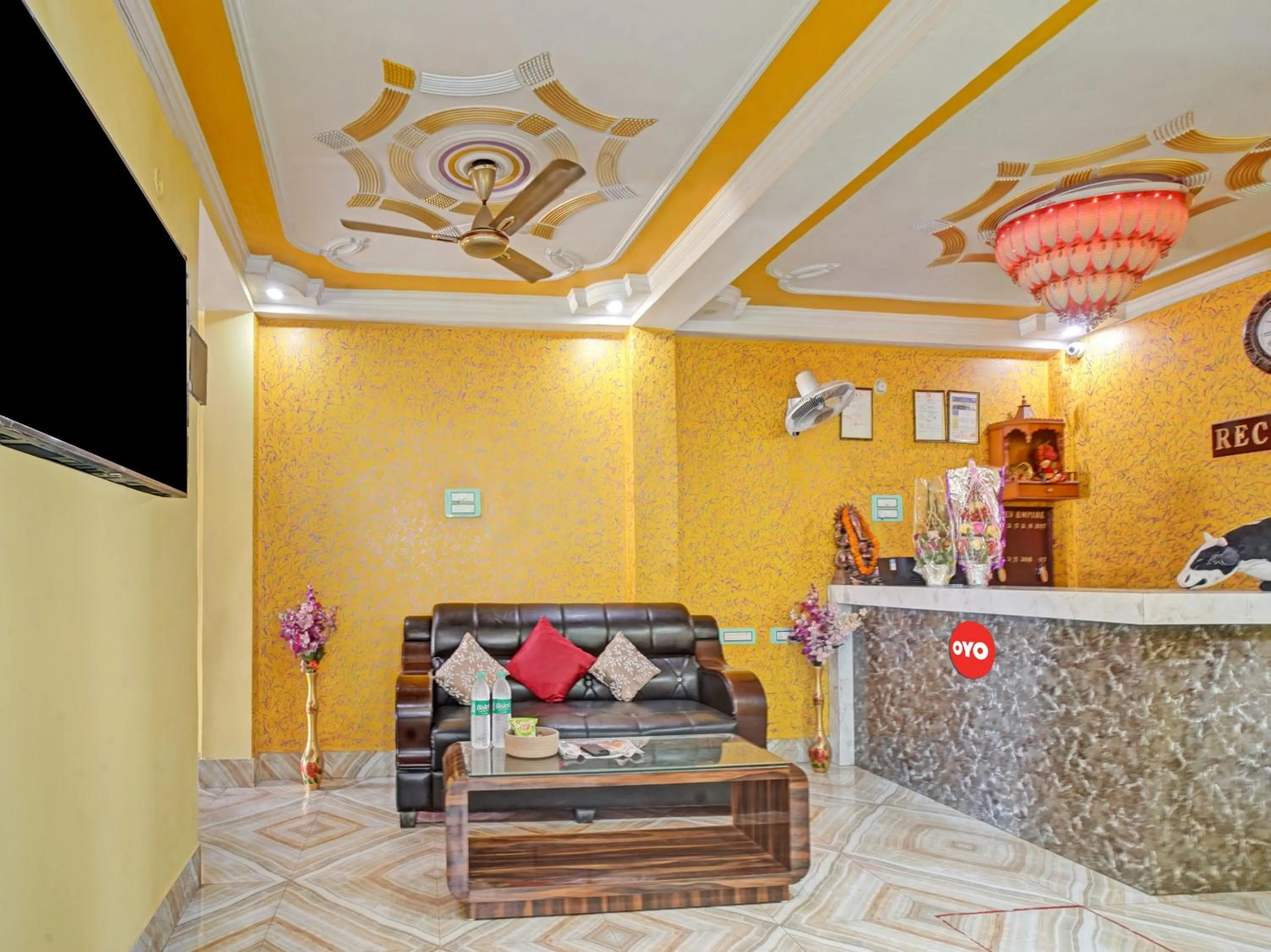 Lobby or reception in Hotel o Novelty Garden