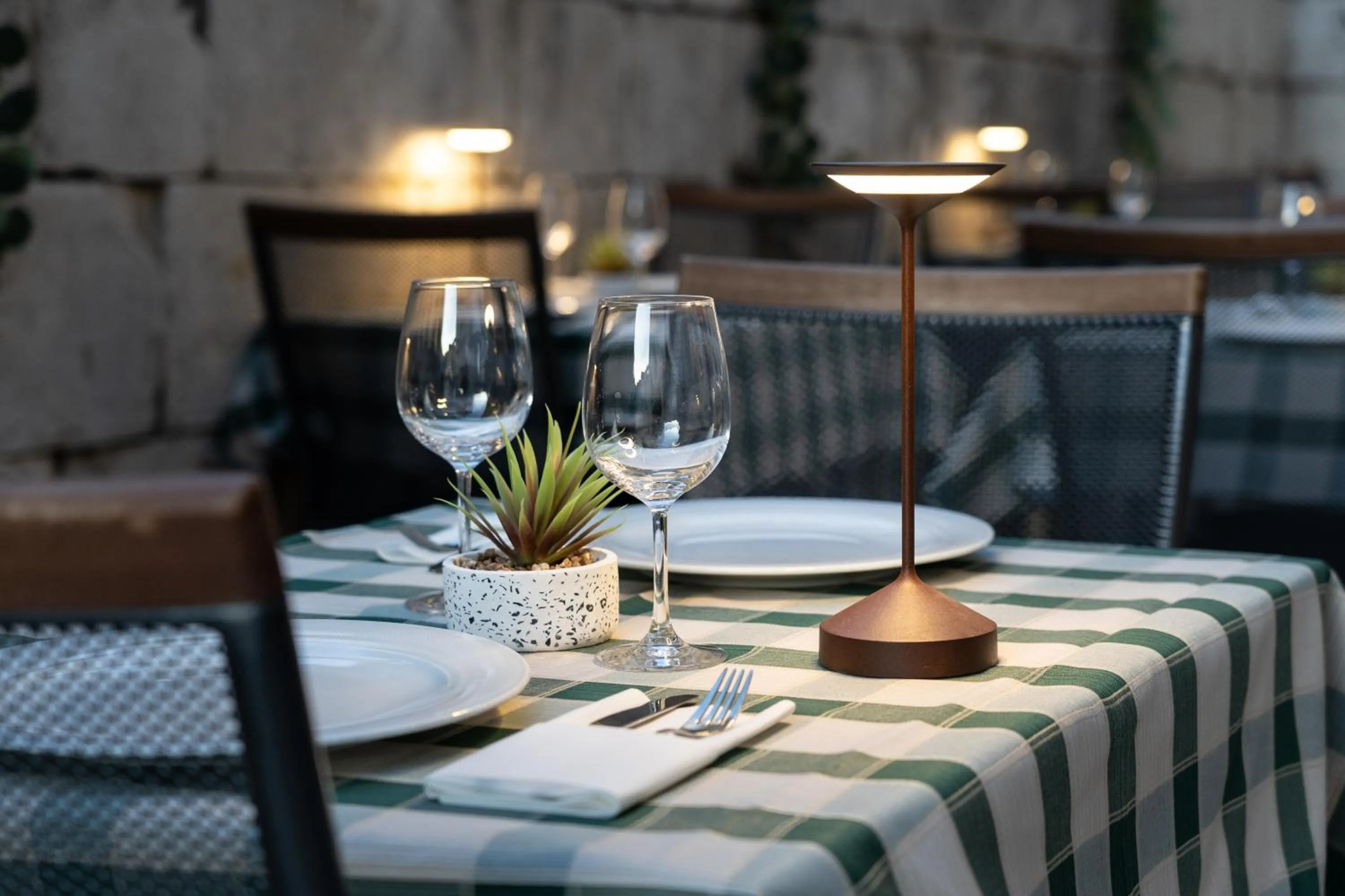 Restaurant/places to eat in Hotel Peristil