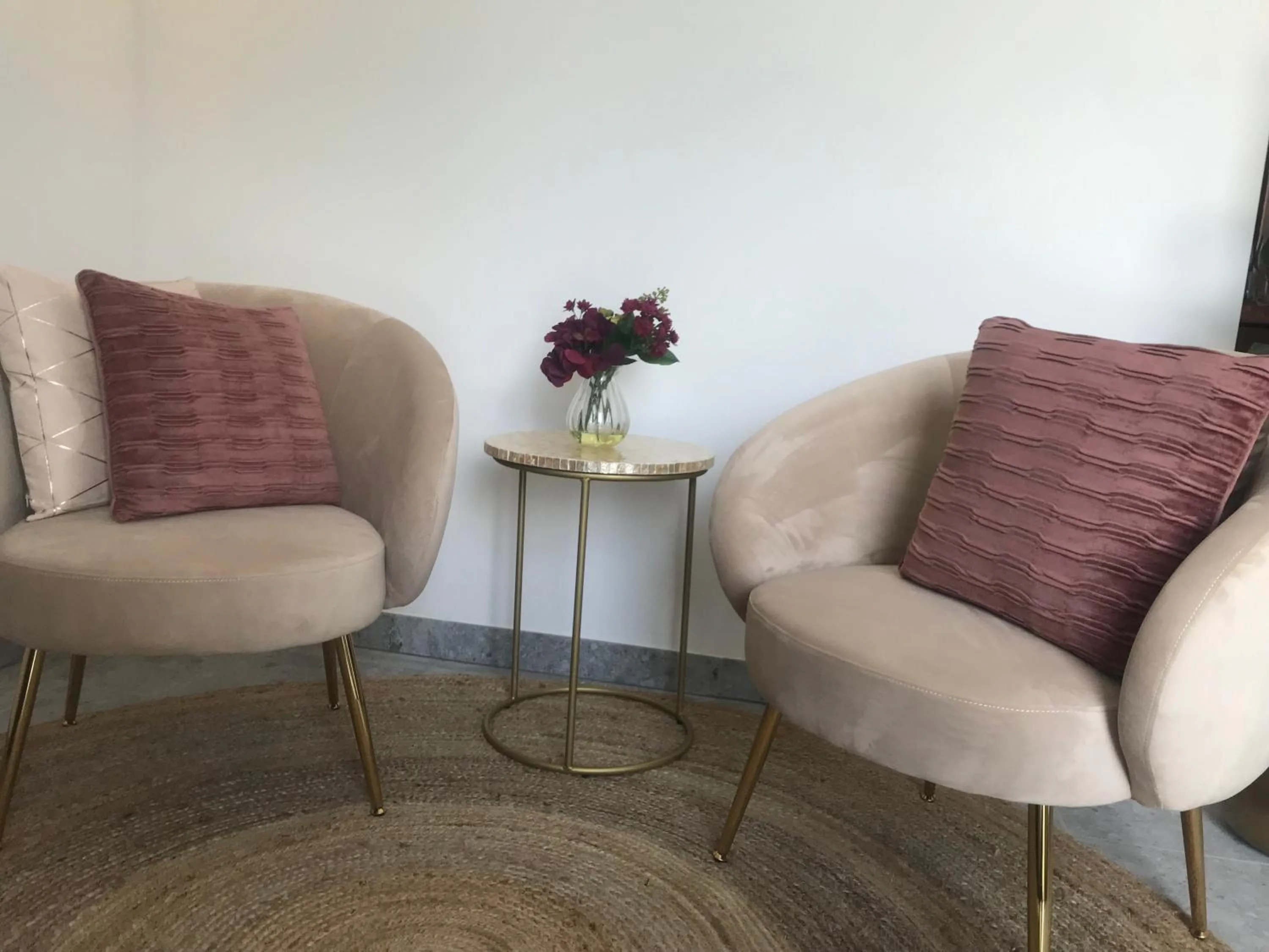 Seating area in Sotto La Vigna Charm Stay Adult only vacation Balcony suite