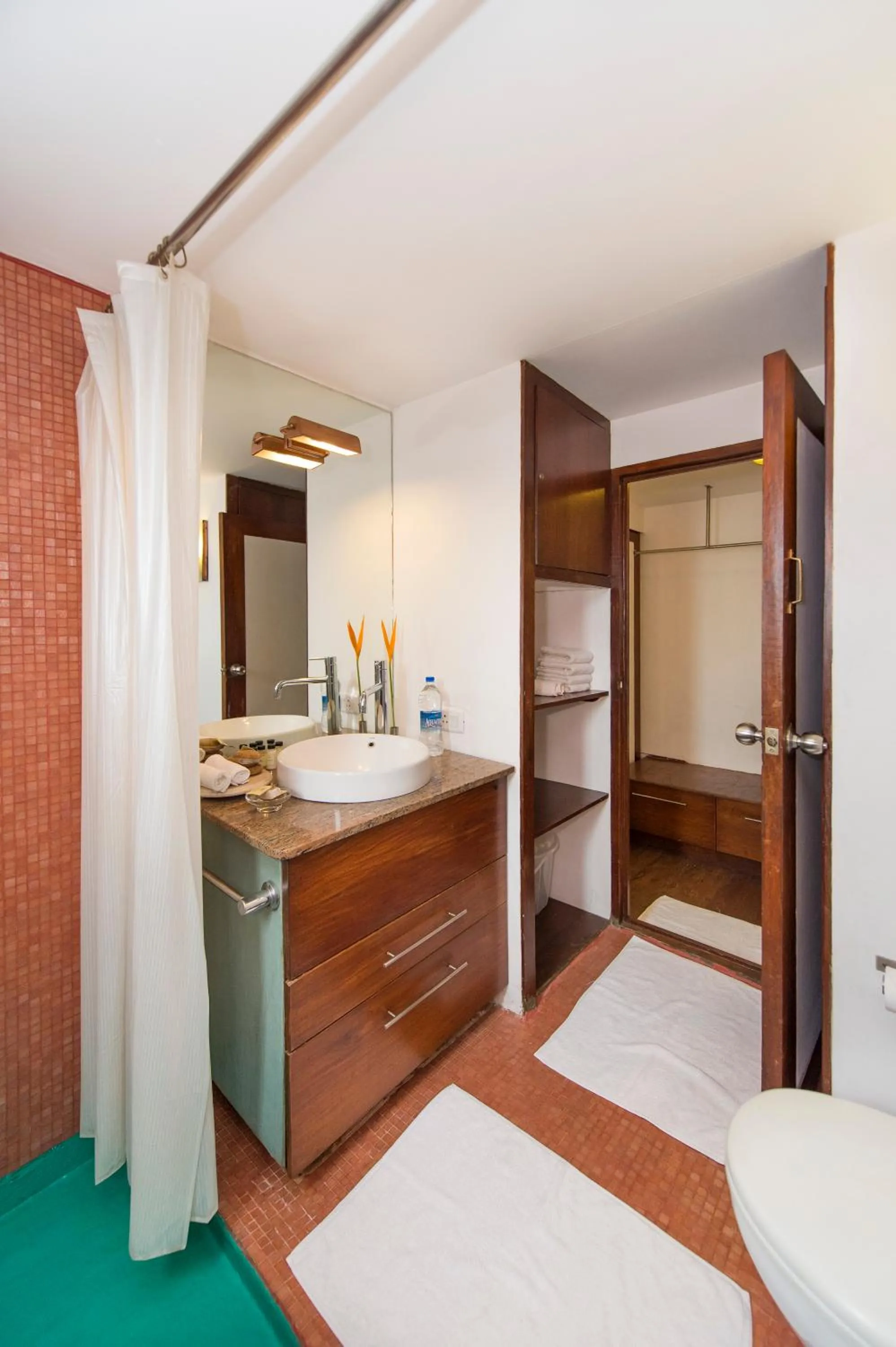 Bathroom, Bed in Purity at Lake Vembanad