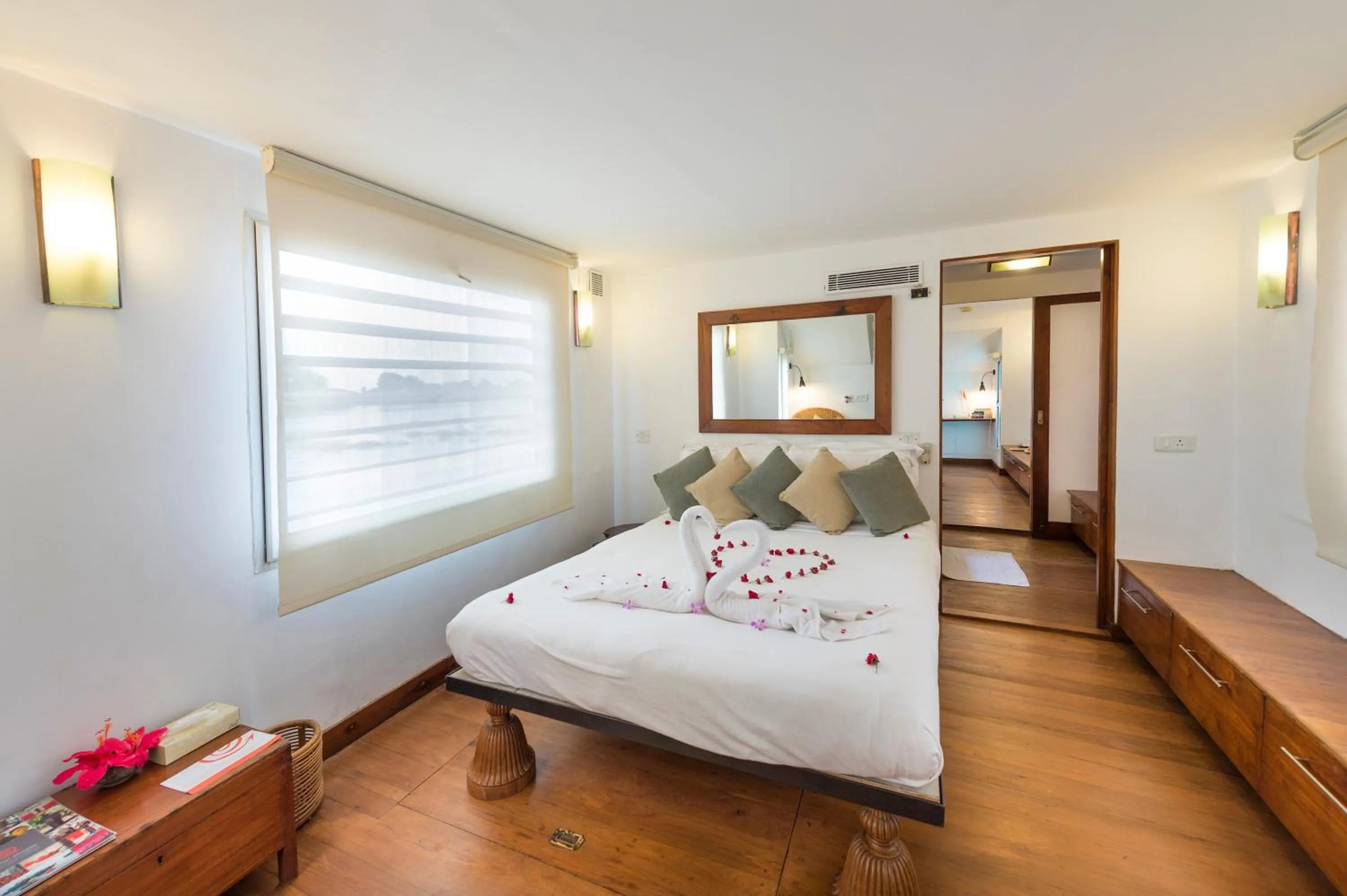 Bed in Purity at Lake Vembanad