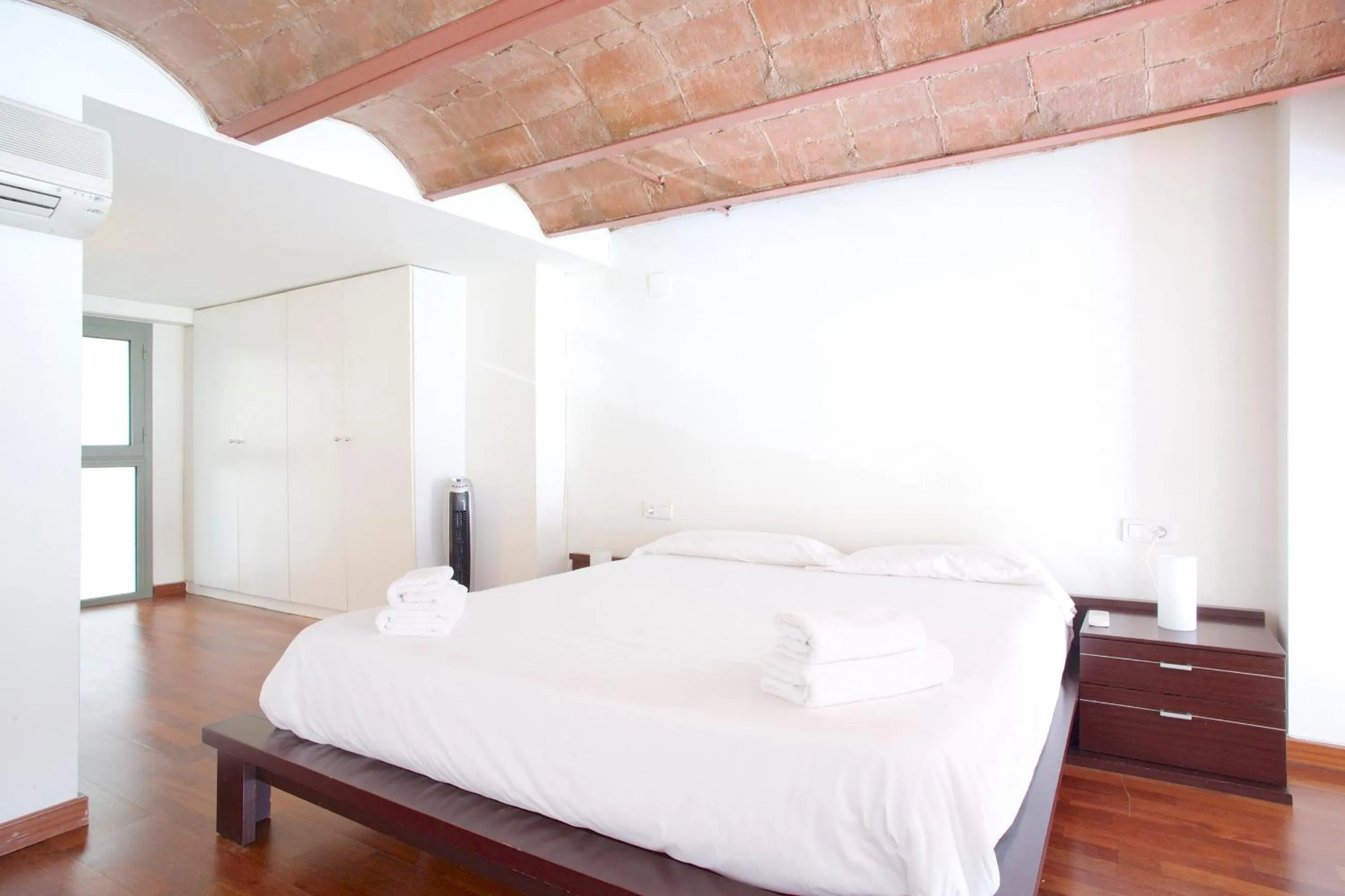 Bedroom, Bed in LetsGo Paseo de Gracia