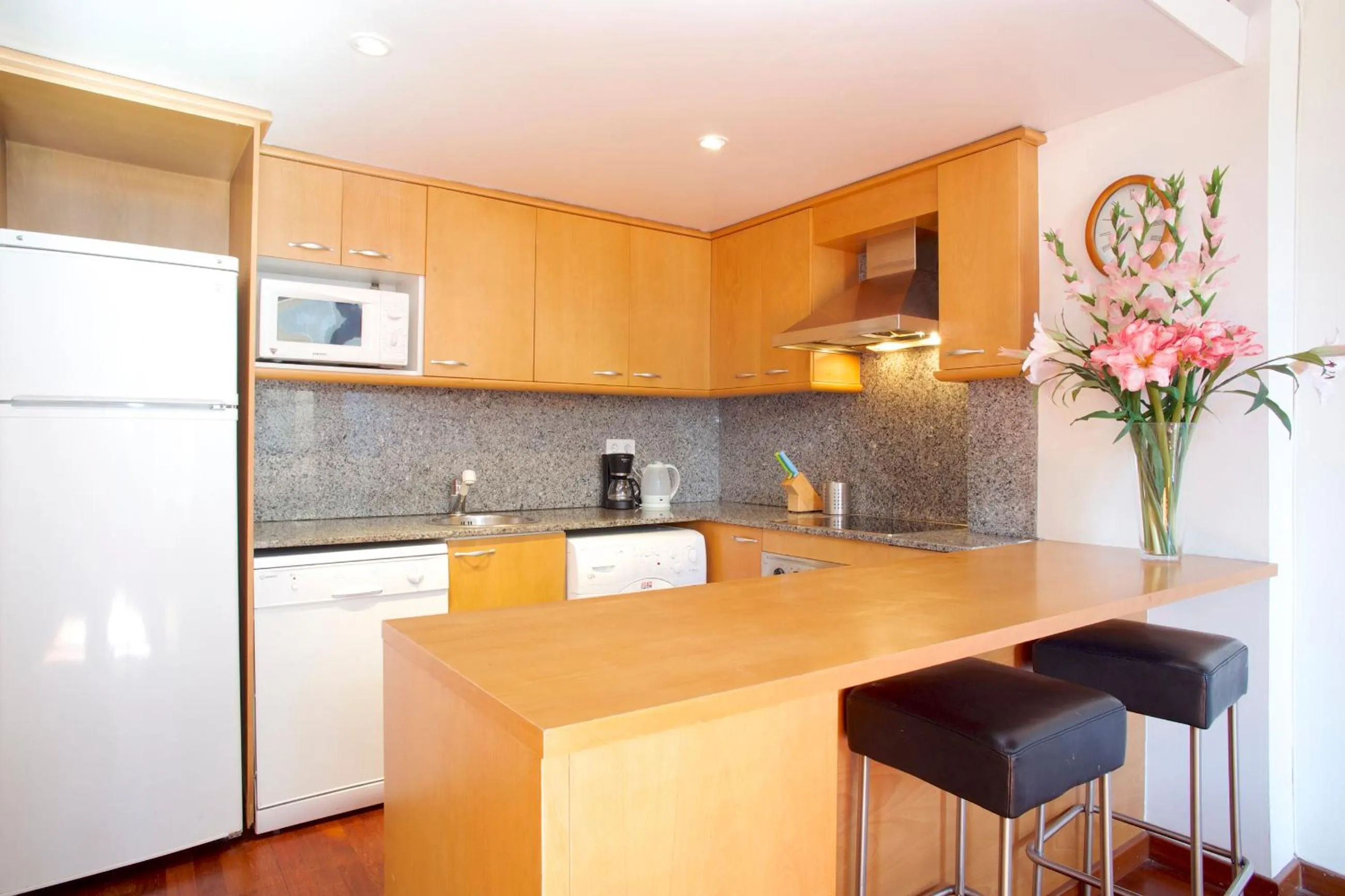 Kitchen or kitchenette in LetsGo Paseo de Gracia