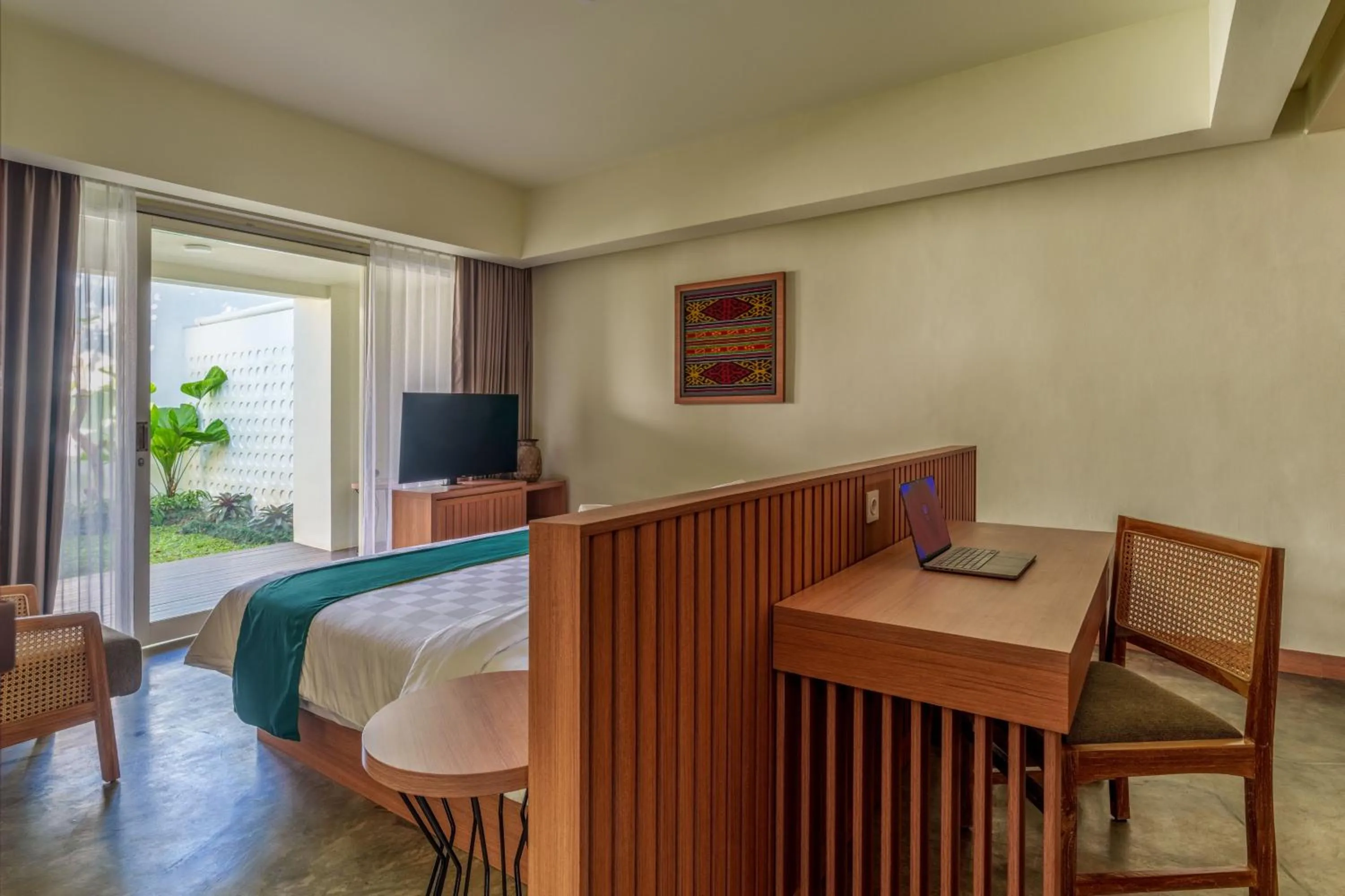 Bedroom, Bed in Ayom Suite