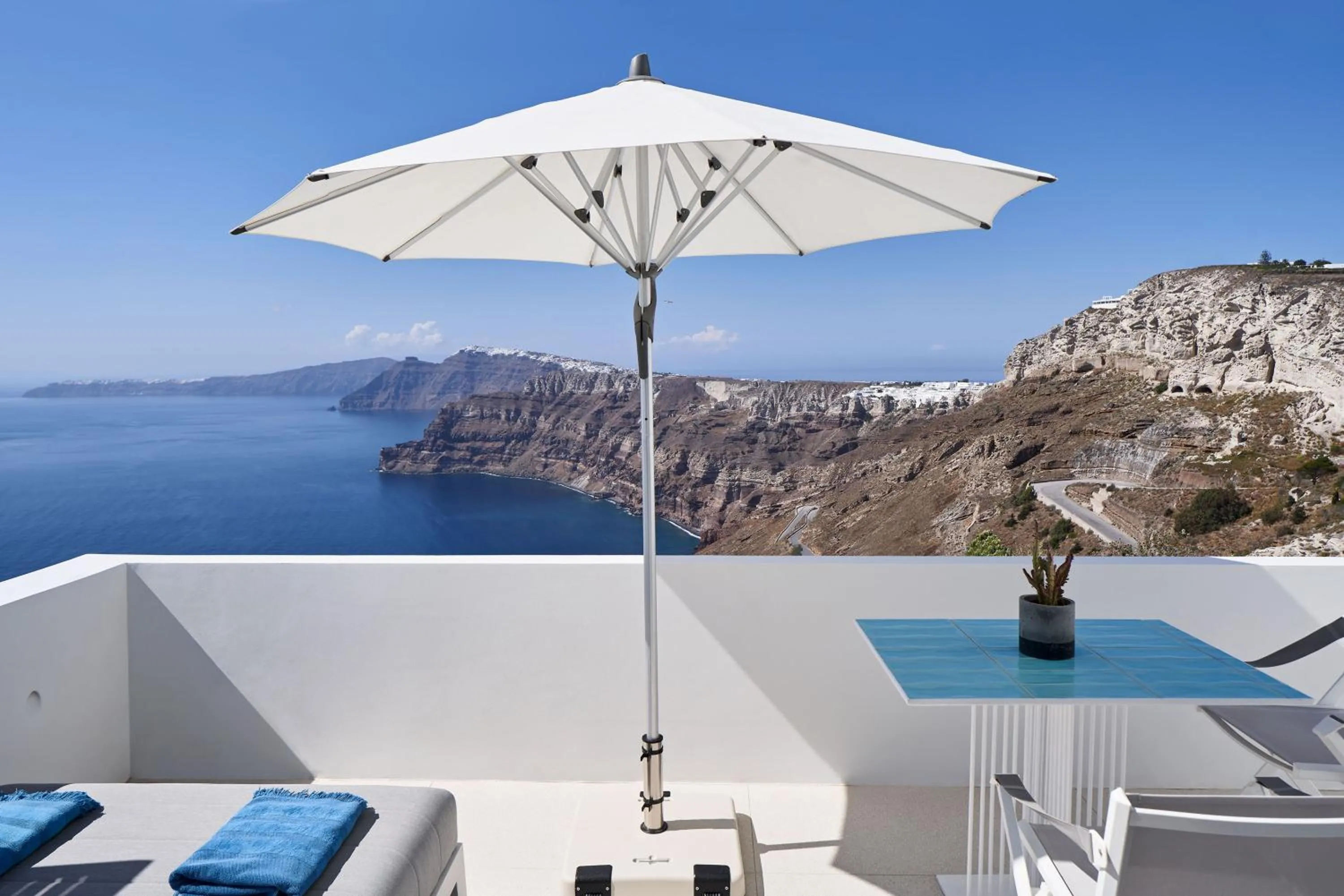 Balcony/Terrace in Alti Santorini Suites - Caldera View