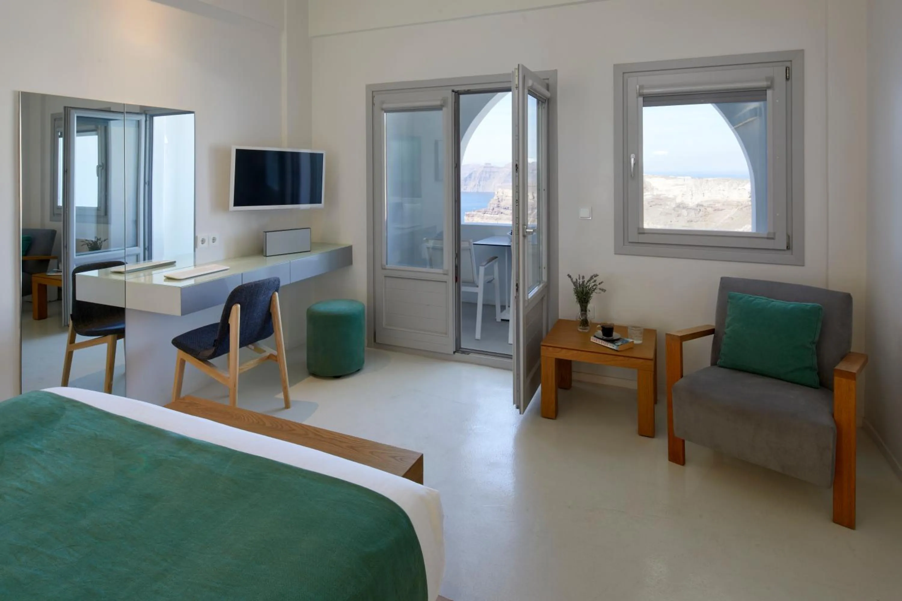 Bed in Alti Santorini Suites - Caldera View