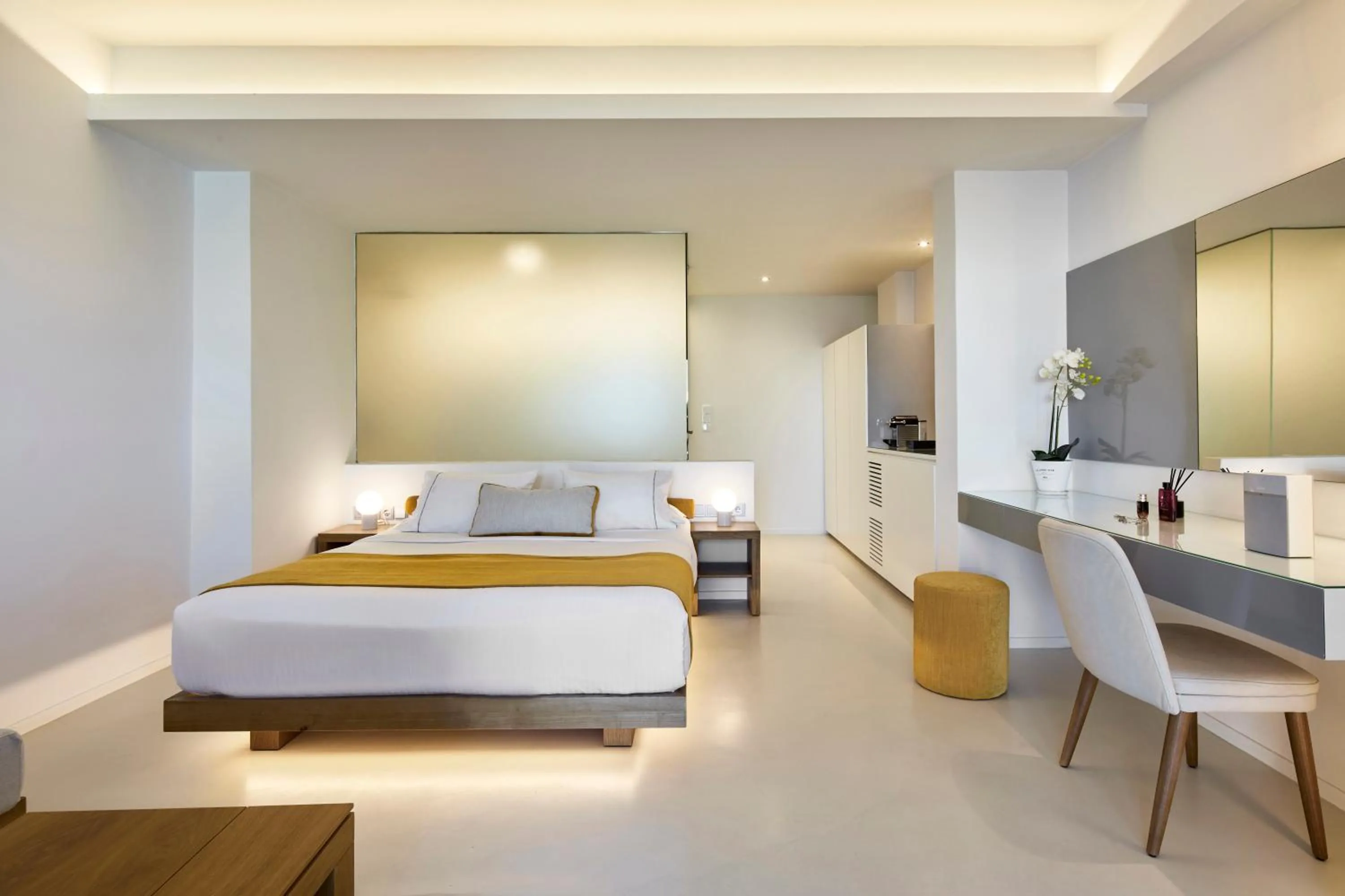 Bed in Alti Santorini Suites - Caldera View