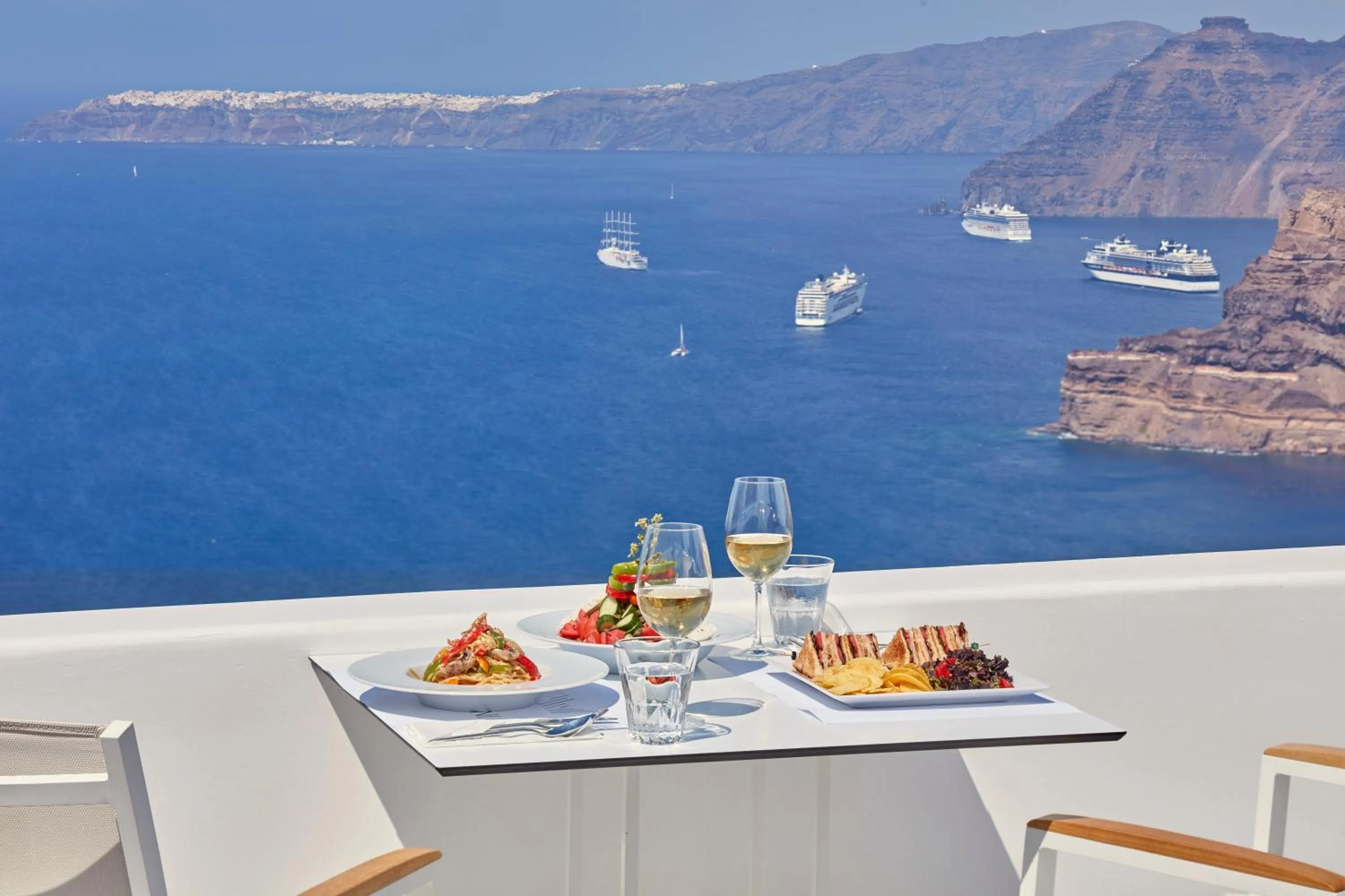 Balcony/Terrace in Alti Santorini Suites - Caldera View