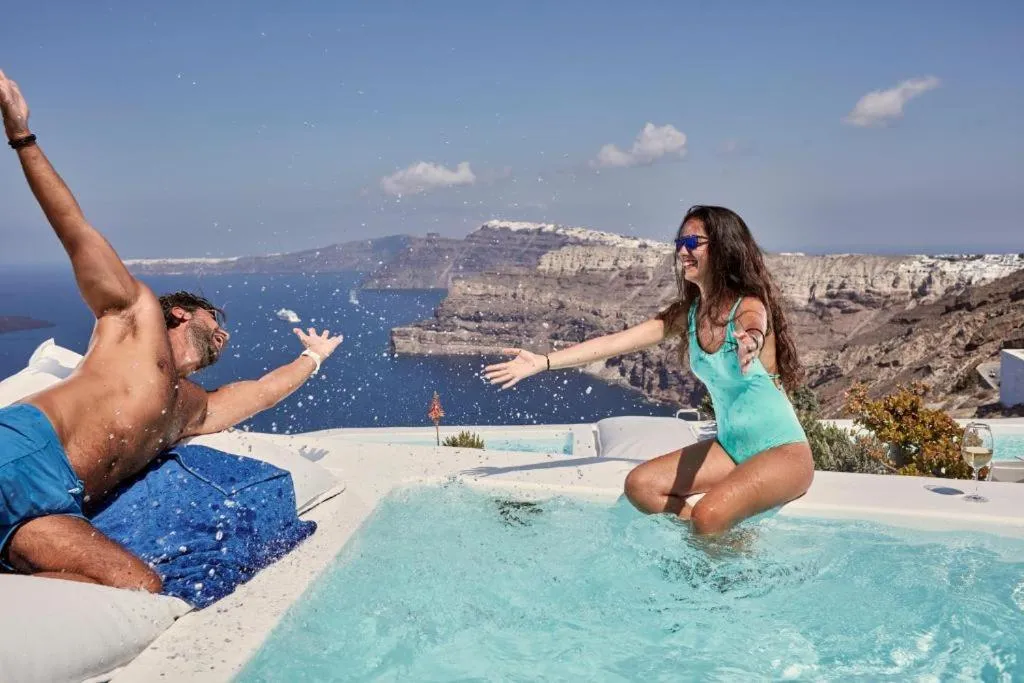 Hot Tub in Alti Santorini Suites - Caldera View