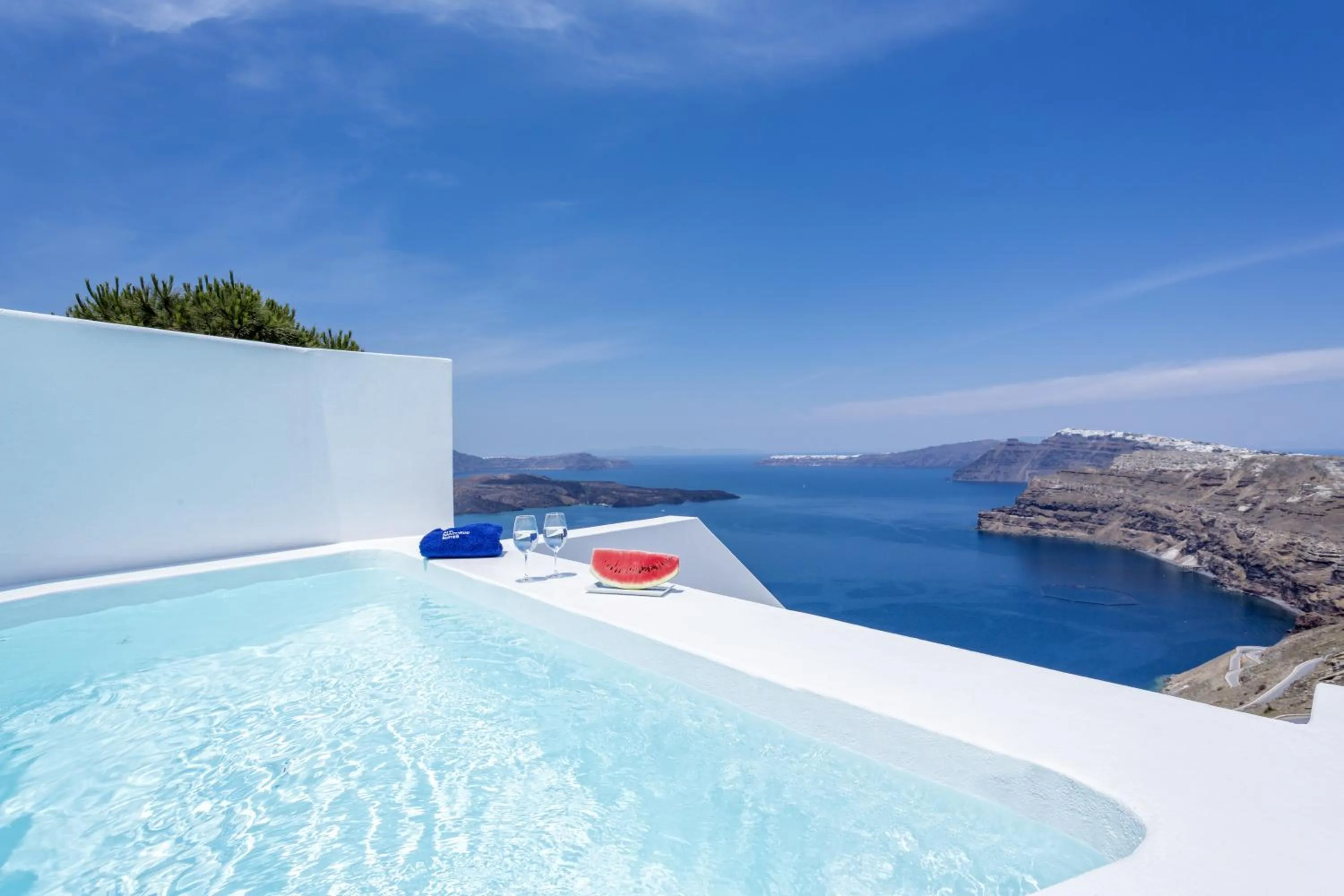 Pool view in Alti Santorini Suites - Caldera View