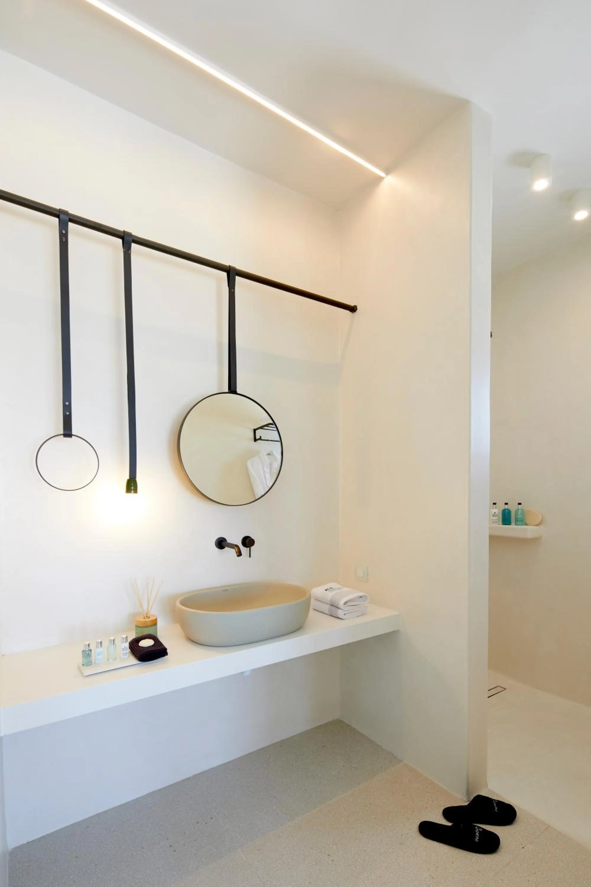 Shower in Alti Santorini Suites - Caldera View