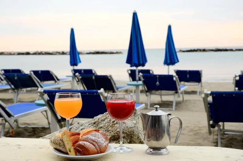 Drinks in Hotel Primavera sul mare