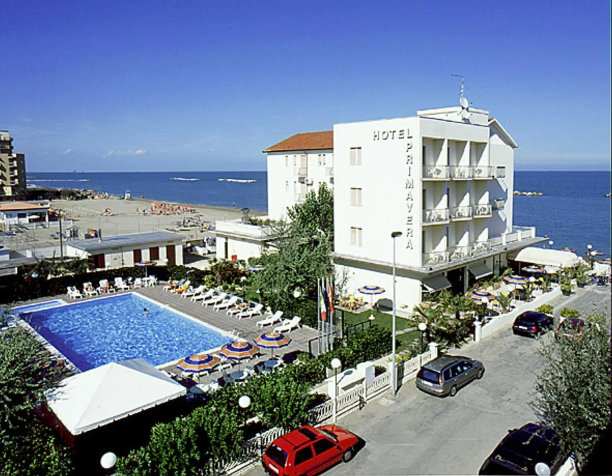 Summer in Hotel Primavera sul mare