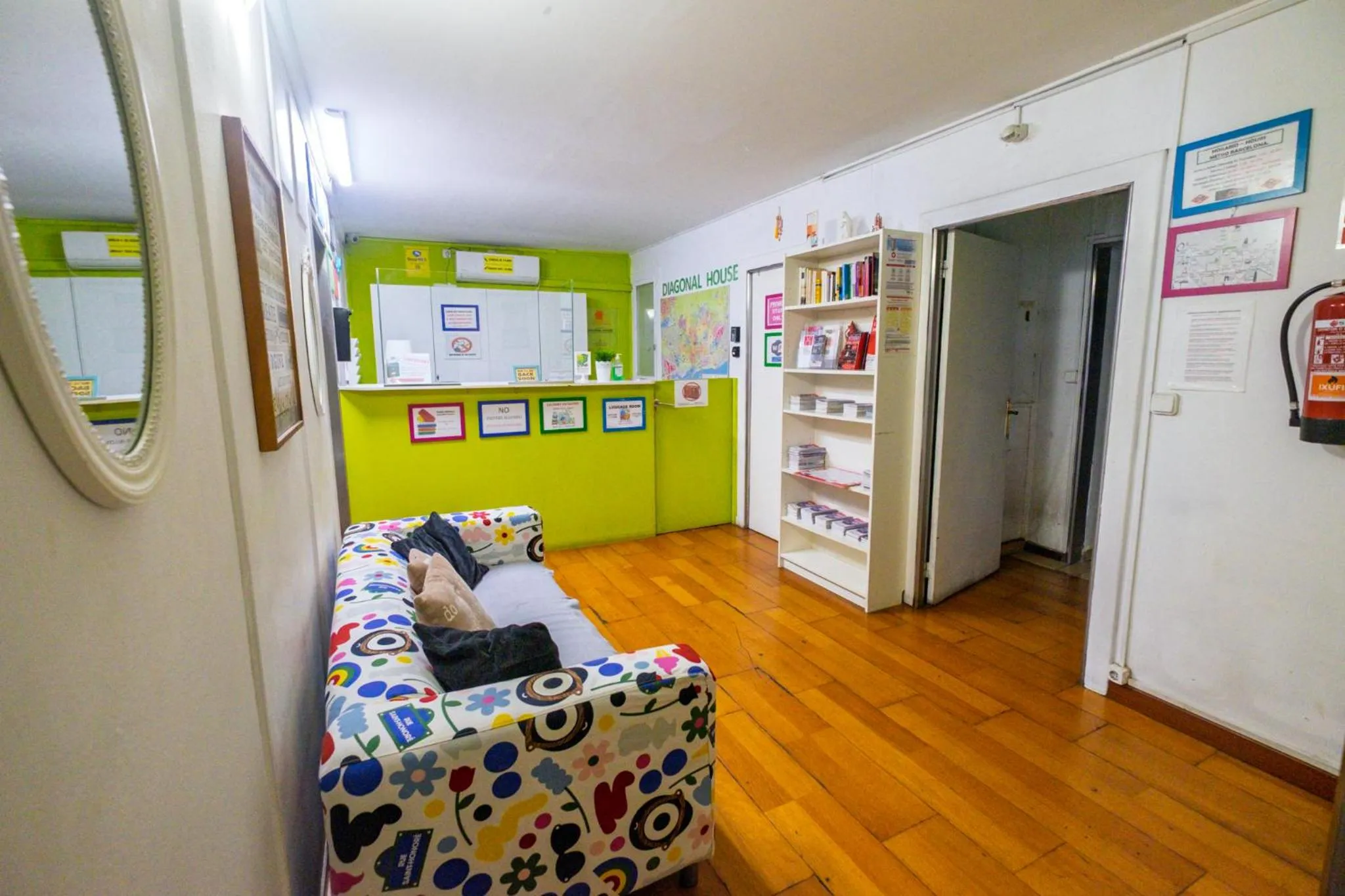 Diagonal House Hostel