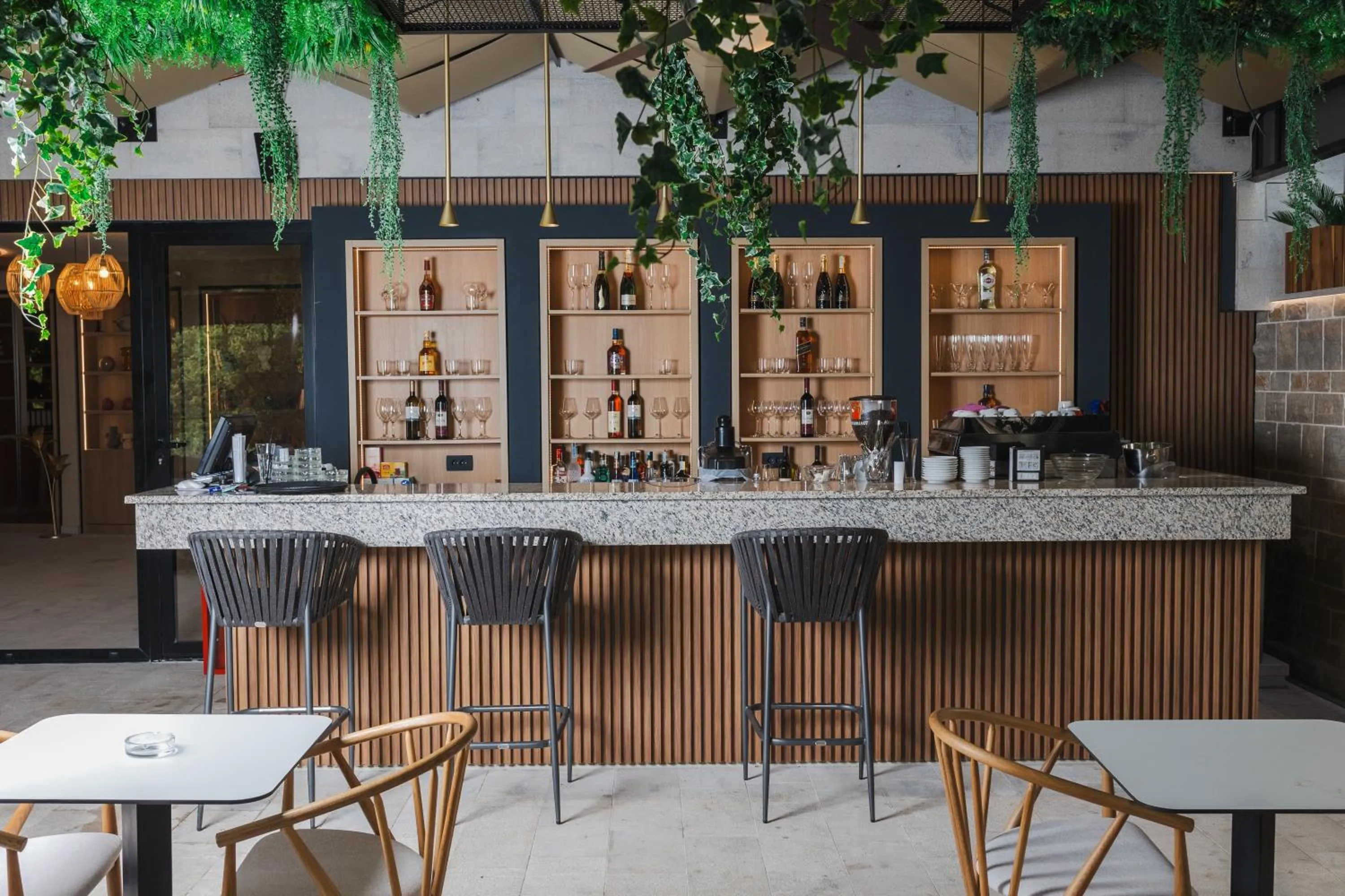 Lounge or bar in Regent Resort Budva