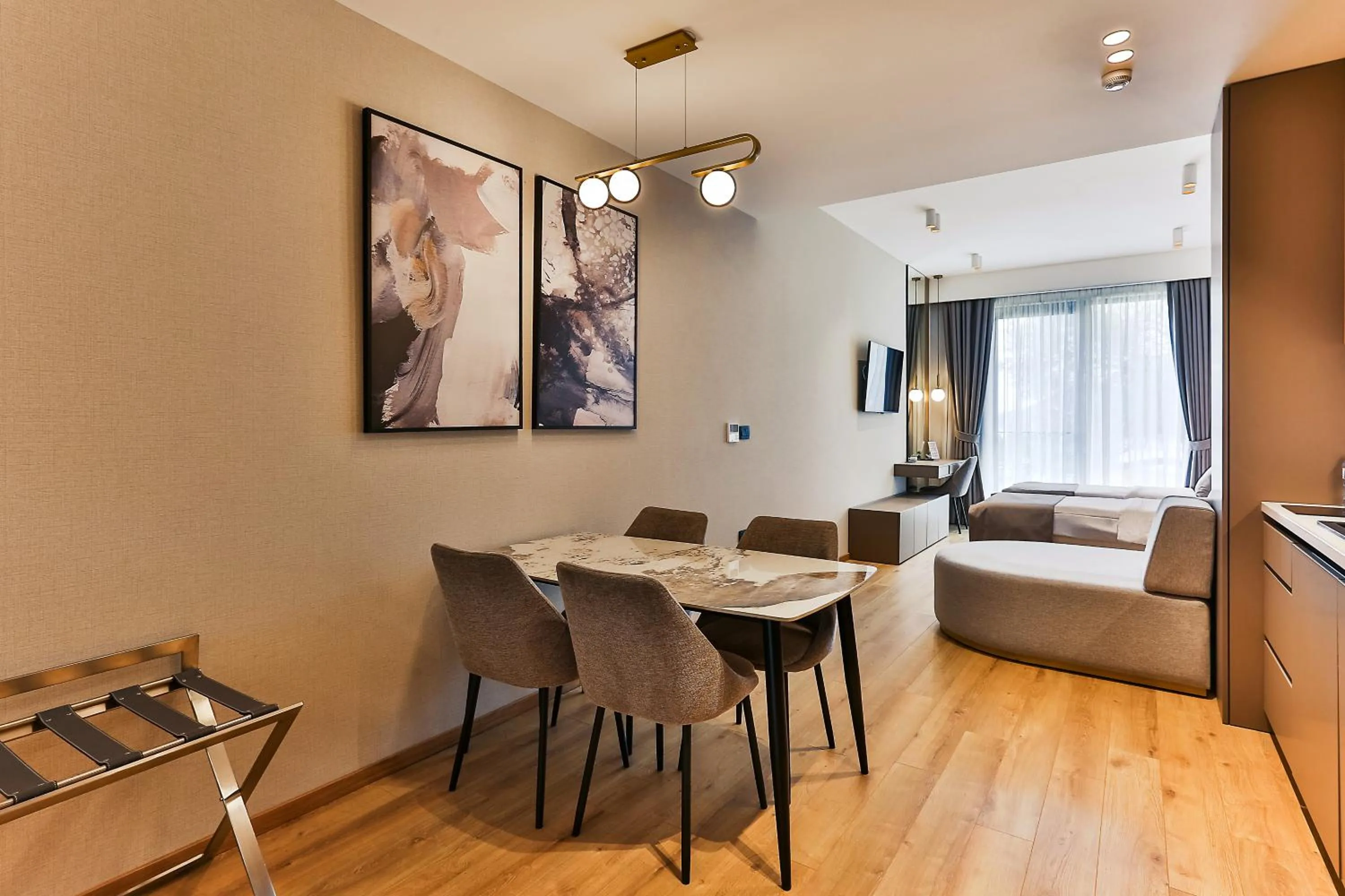 TV and multimedia in Hotel kingStone Budva