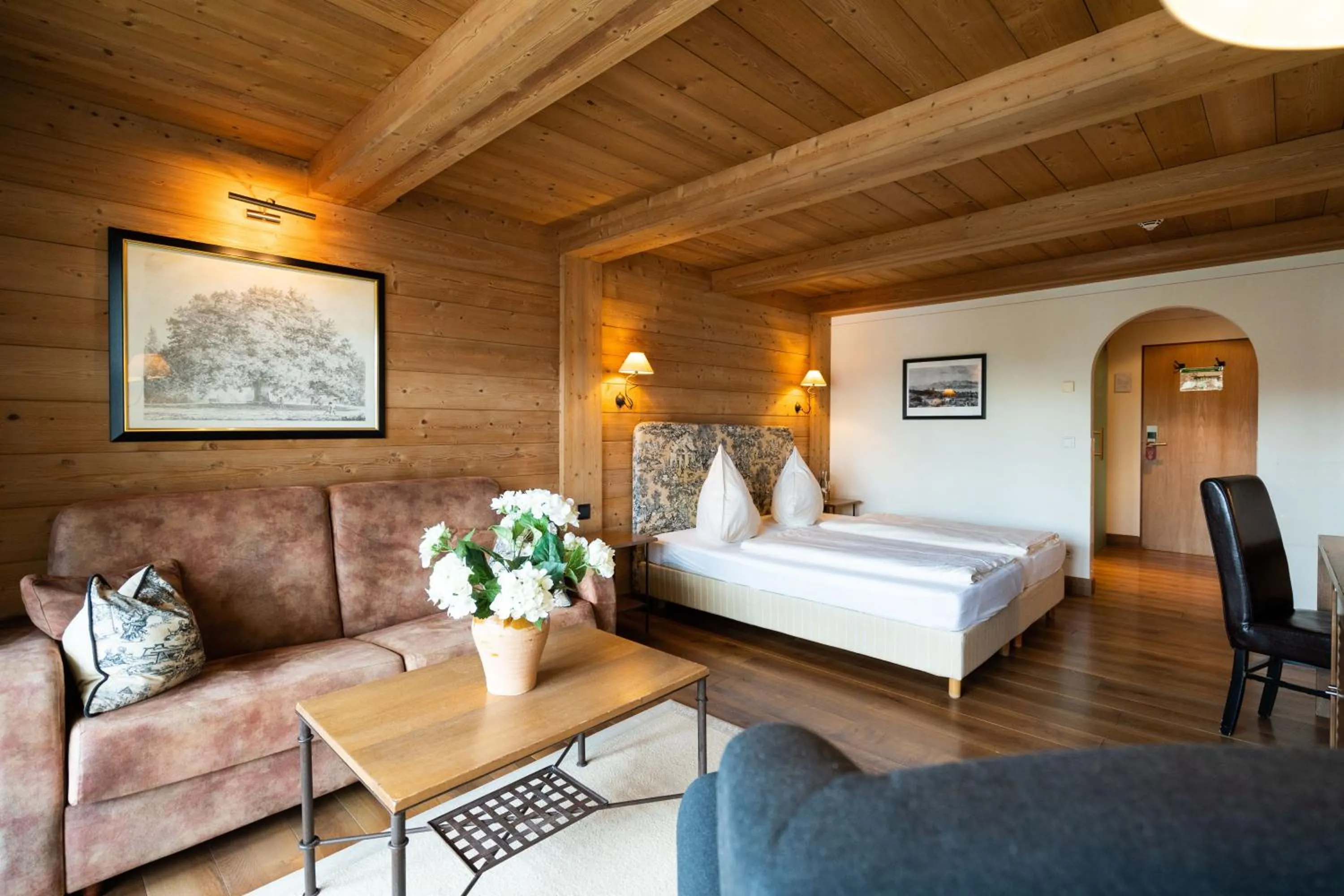 Photo of the whole room, Bed in Hotel Gasthof Alte Post Holzkirchen