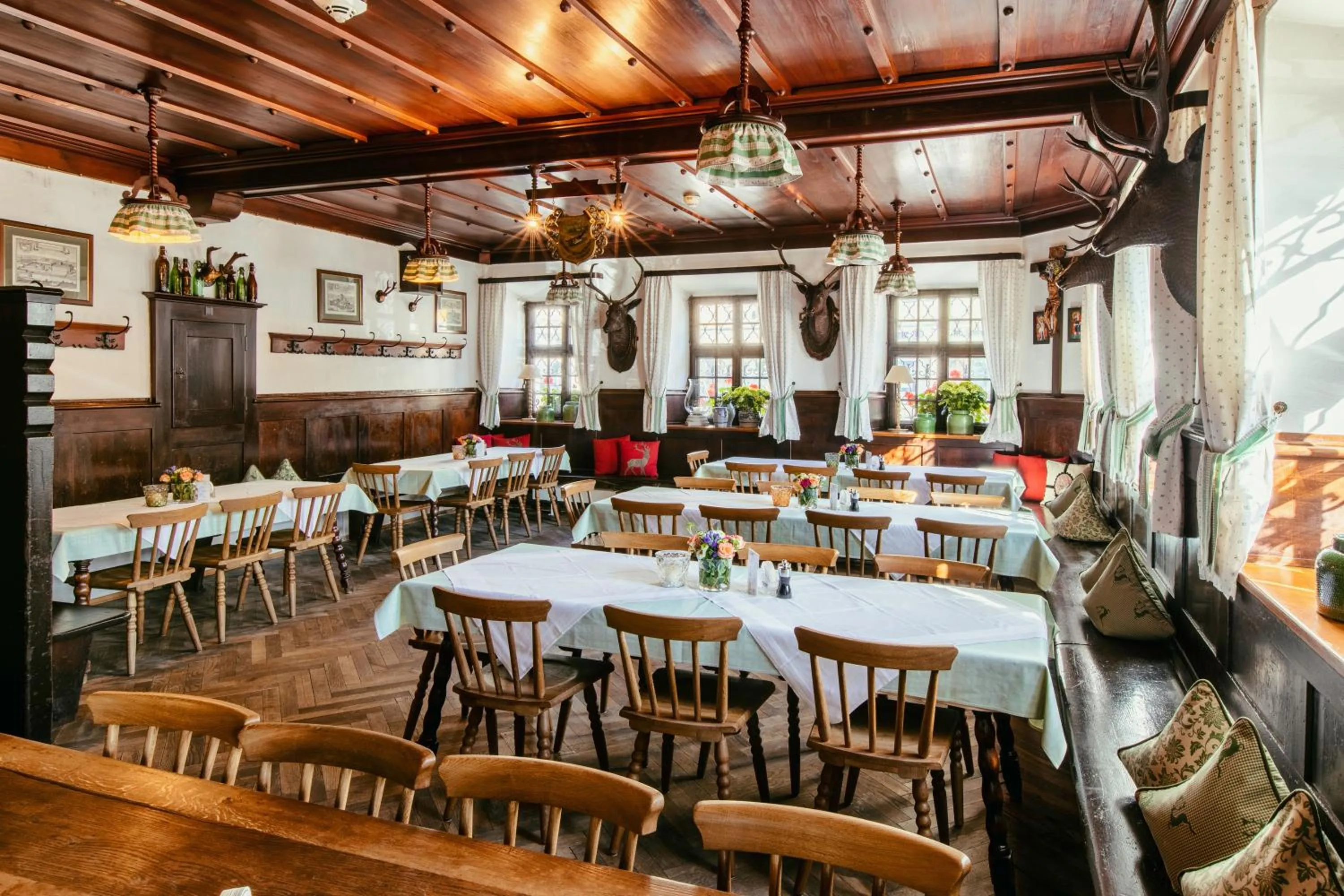 Restaurant/places to eat in Hotel Gasthof Alte Post Holzkirchen