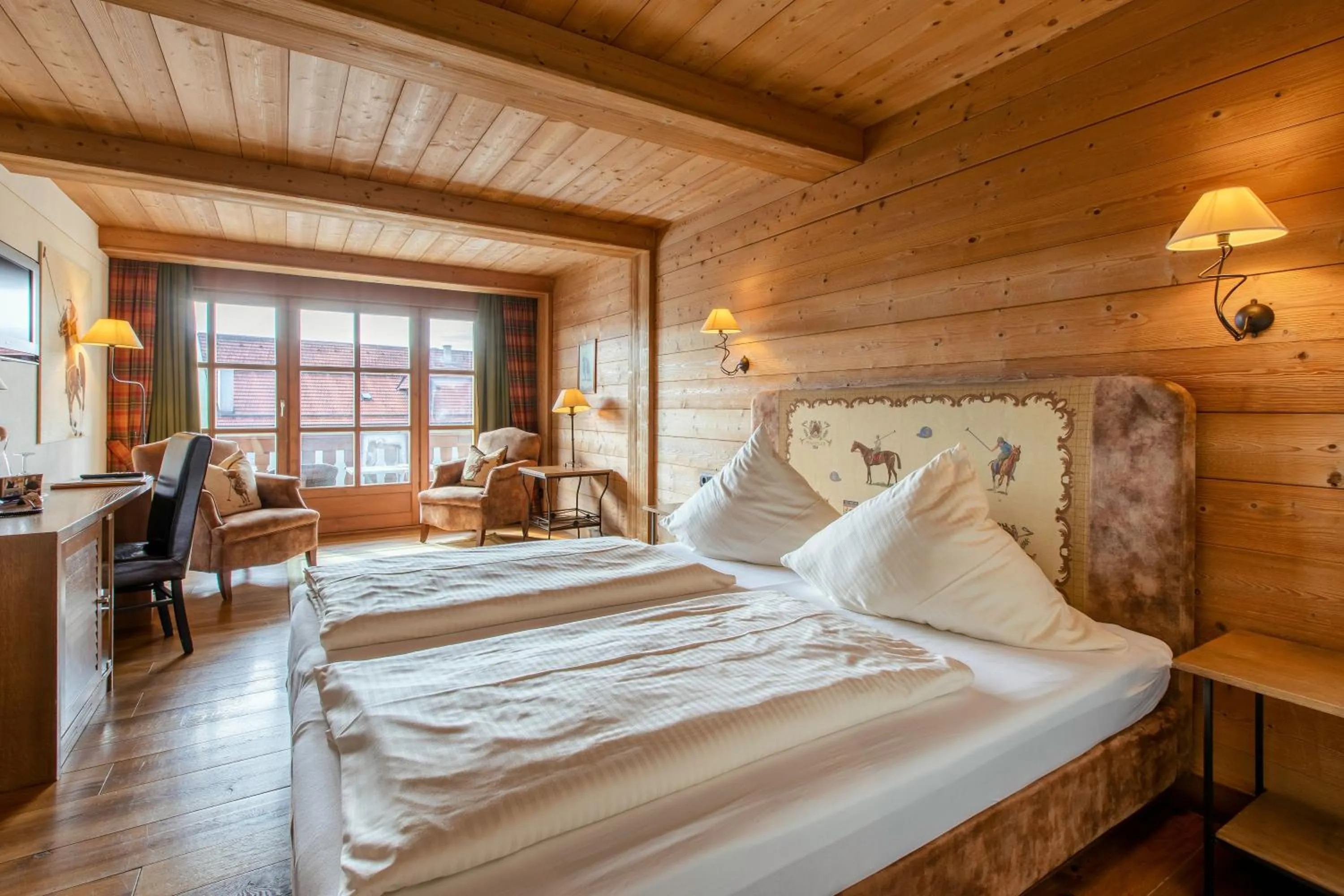 Photo of the whole room, Bed in Hotel Gasthof Alte Post Holzkirchen