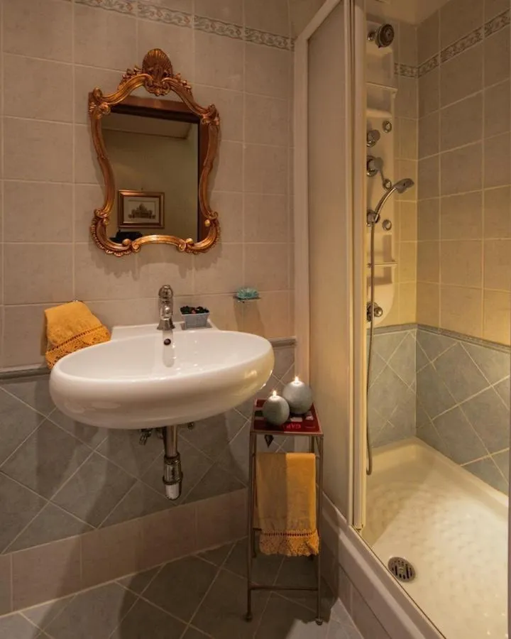 Bathroom in Vatican Holiday