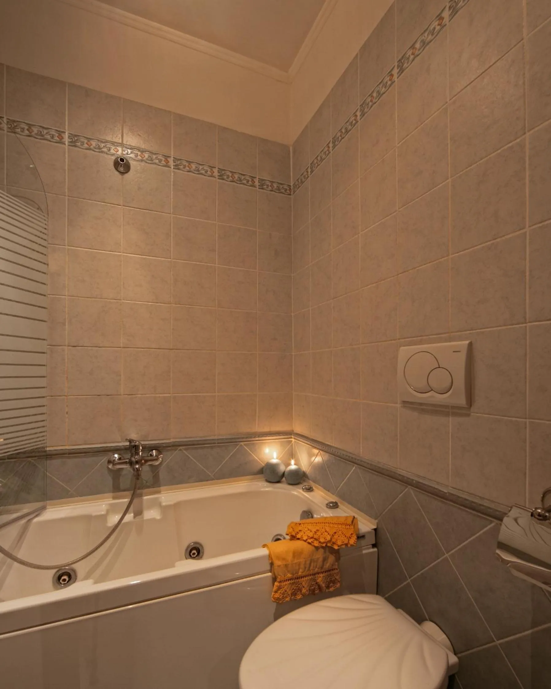 Bathroom in Vatican Holiday