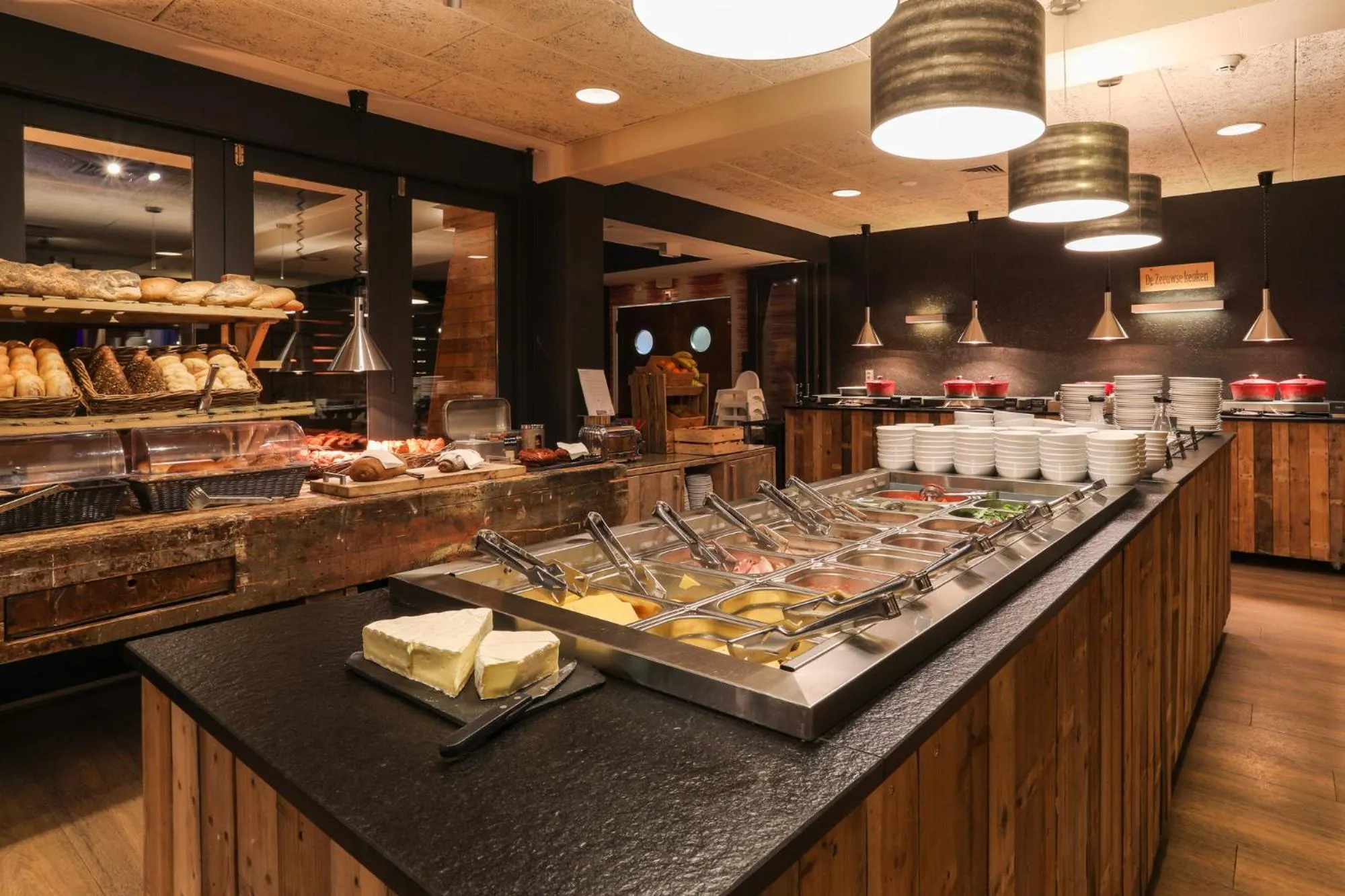 Food and drinks in Strandhotel Westduin