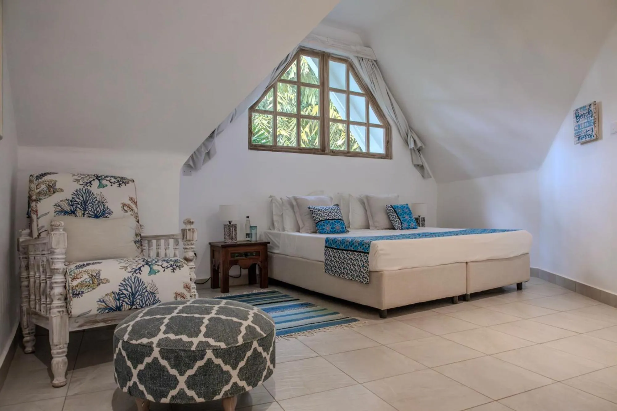 Bedroom, Bed in Nomad Beach Resort