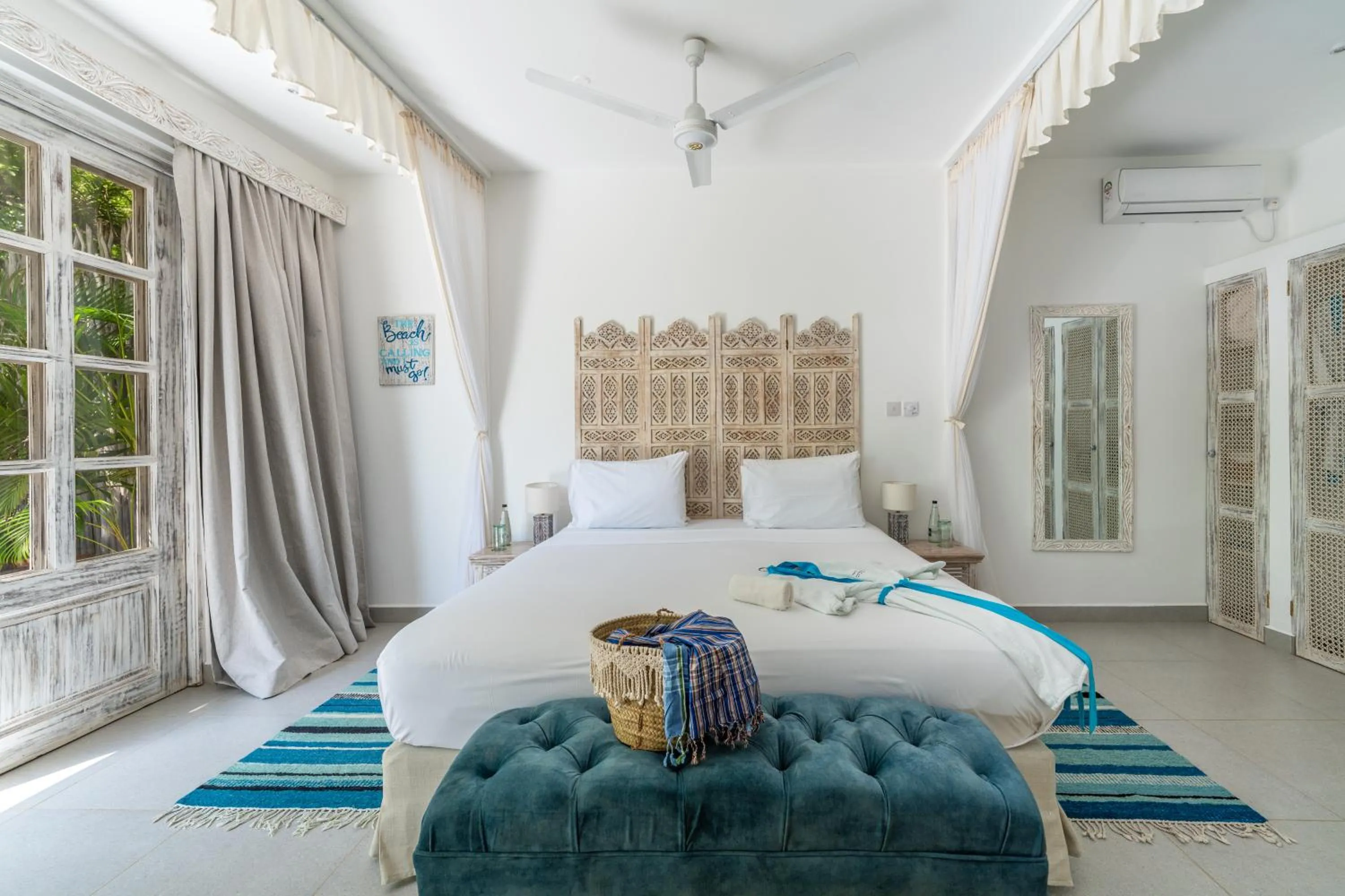 Bedroom, Bed in Nomad Beach Resort